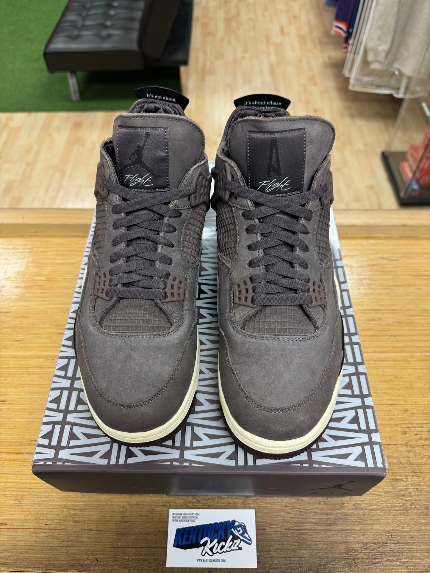 Jordan 4 Retro “A Ma Maniere Violet Ore” (Sz 12)