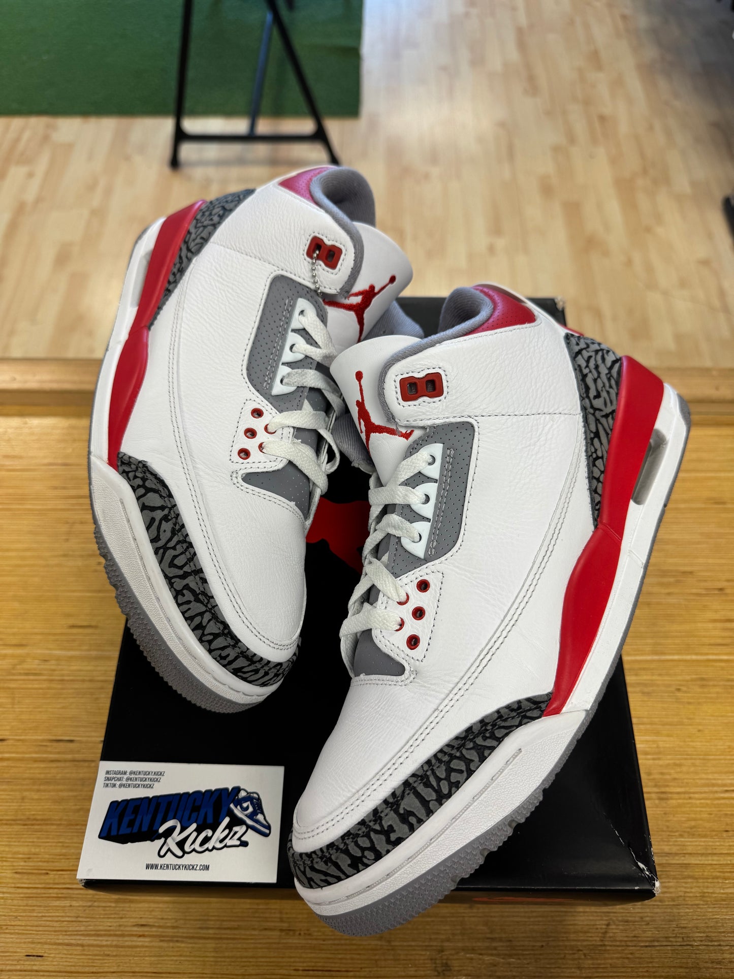 Jordan 3 Retro “Fire Red” 2022 (Sz 10.5)