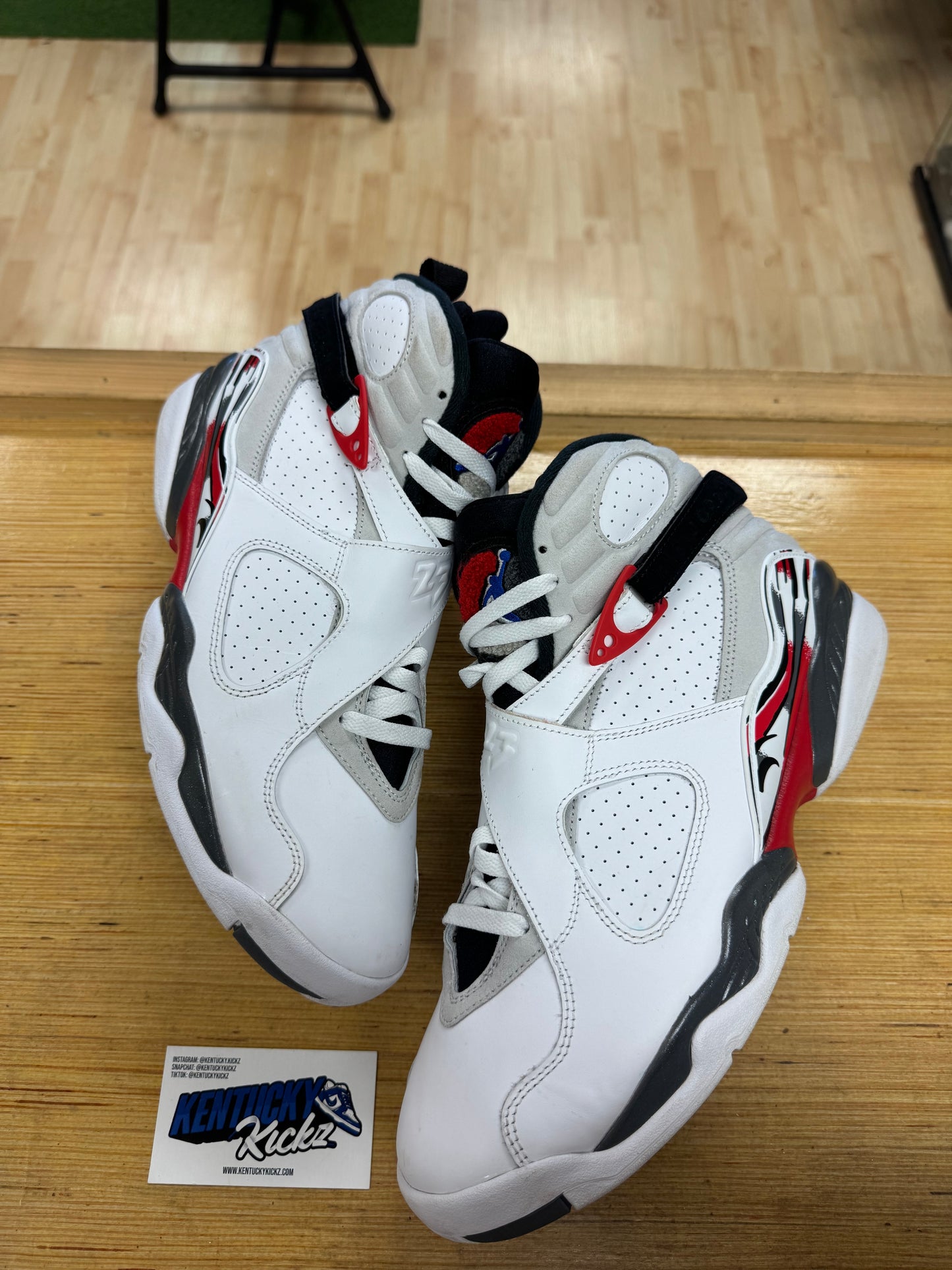 Jordan 8 Retro “White True Red” (Sz 11)