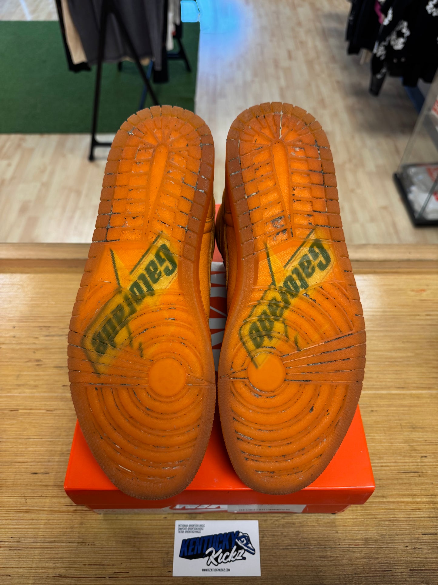 Jordan 1 Retro High “Gatorade Orange Peel” (Sz 13)