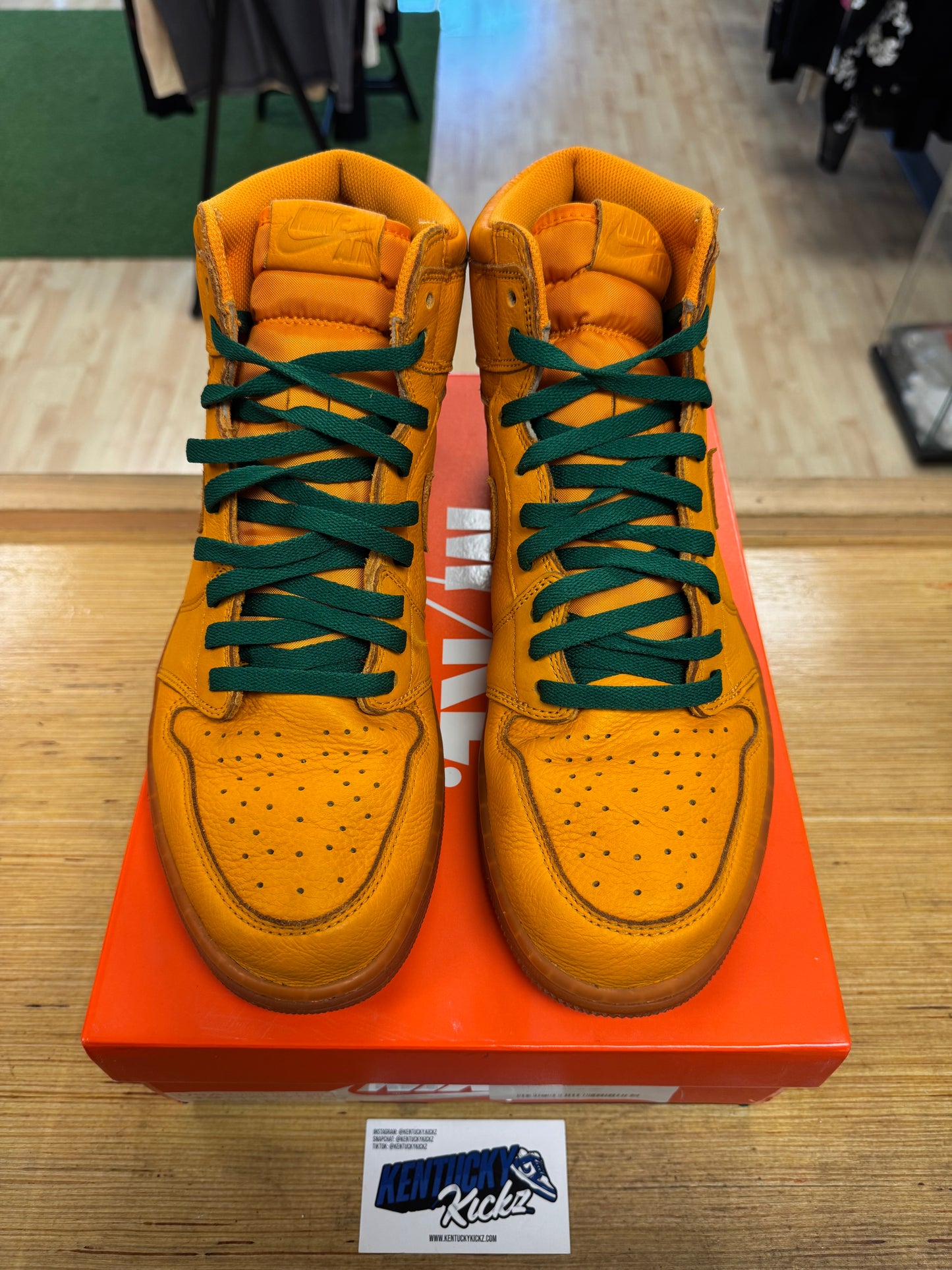 Jordan 1 Retro High “Gatorade Orange Peel” (Sz 13)