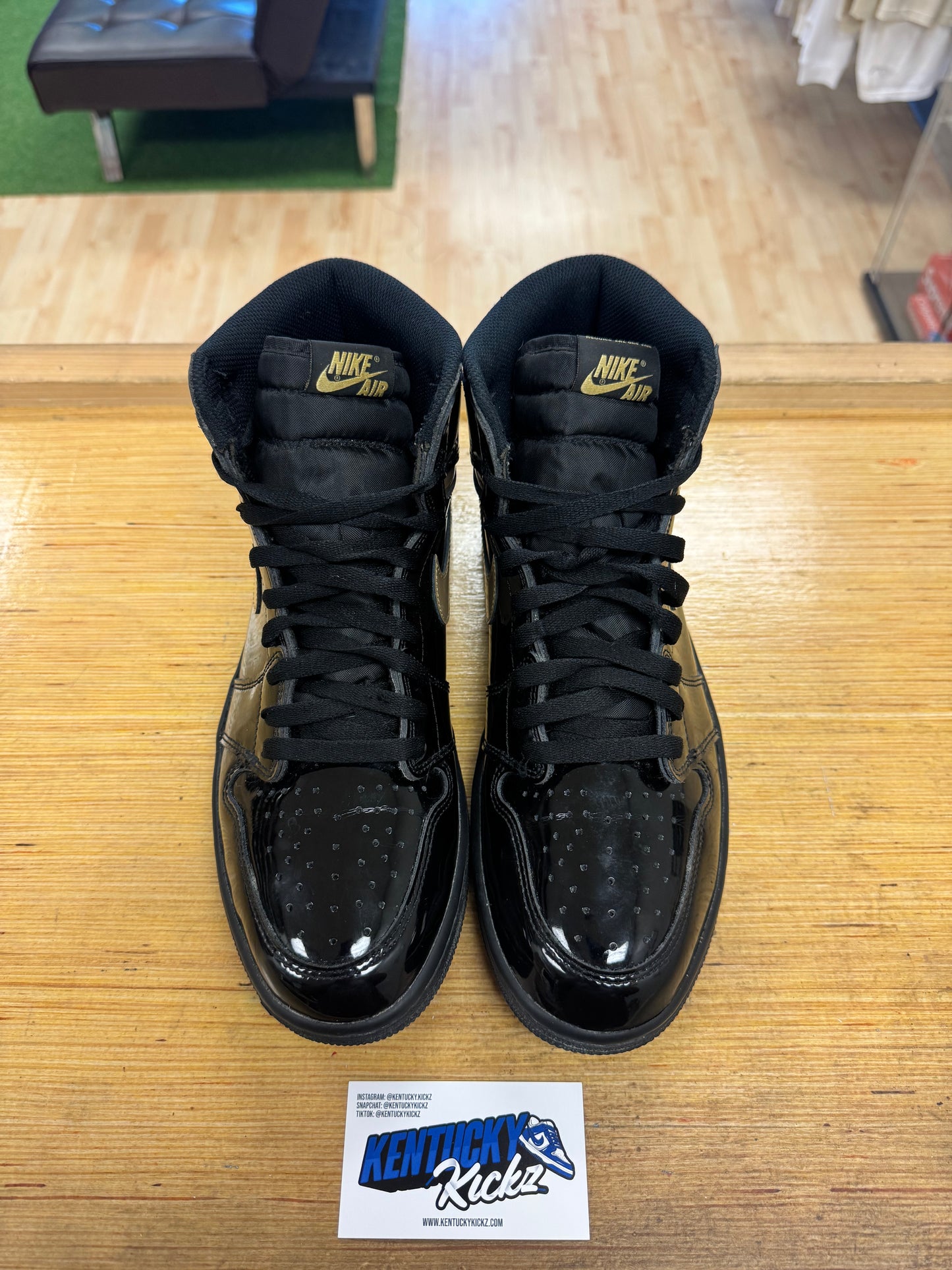 Jordan 1 Retro “Black Metallic Gold” 2020 (Sz 11.5)