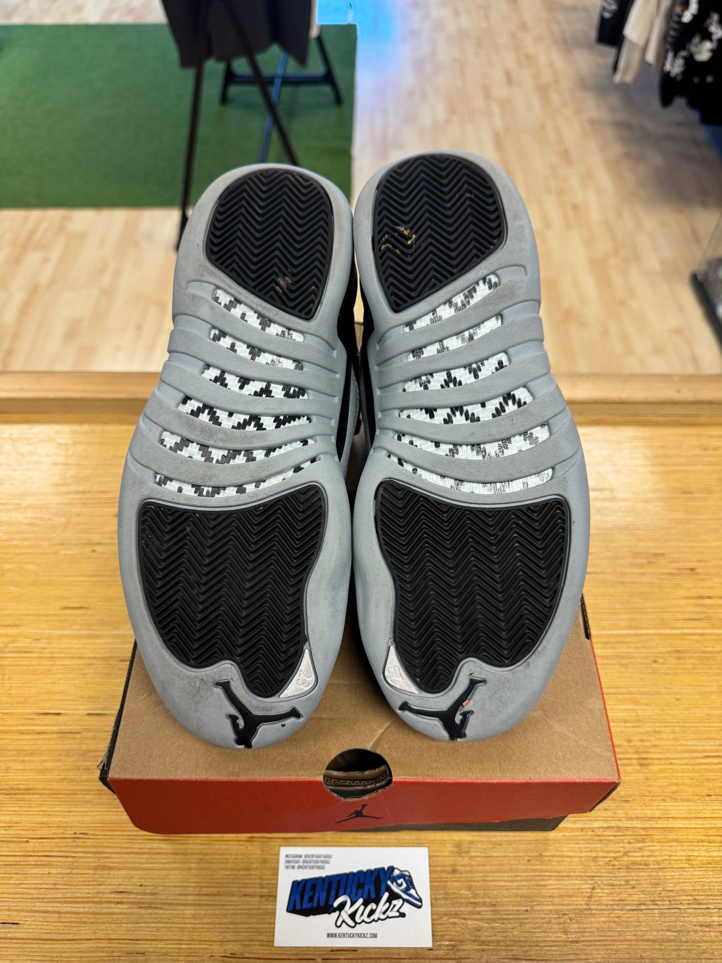 Jordan 12 Retro “Barons” (Sz 8)