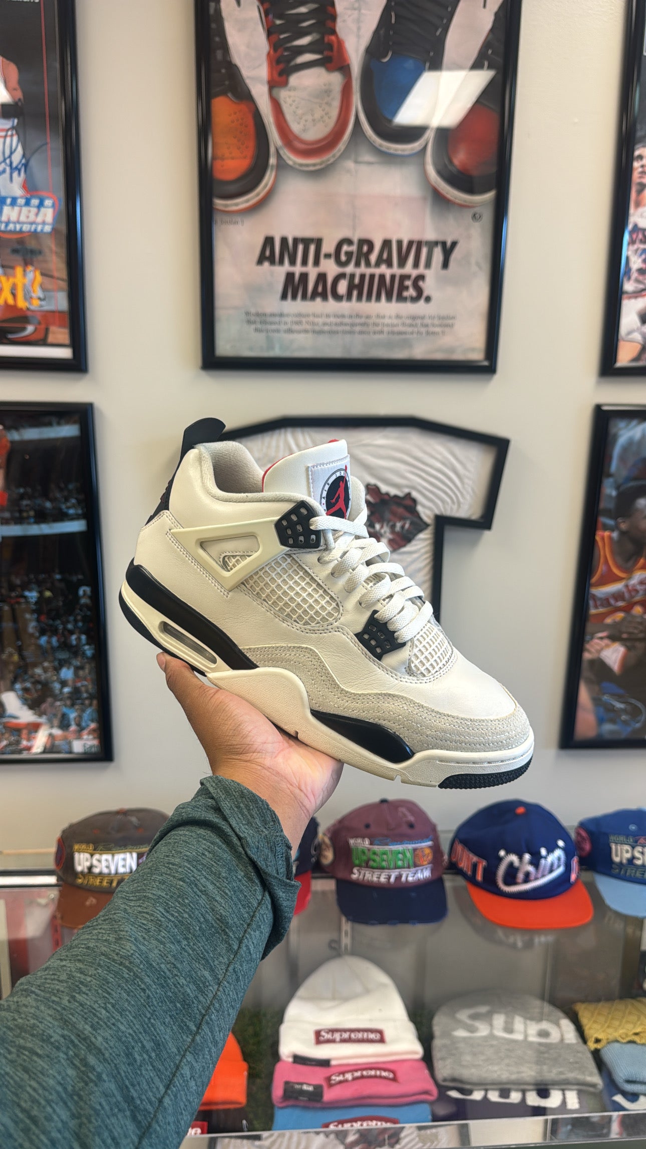 Jordan 4 Retro “Flight Club” (Sz 10.5)