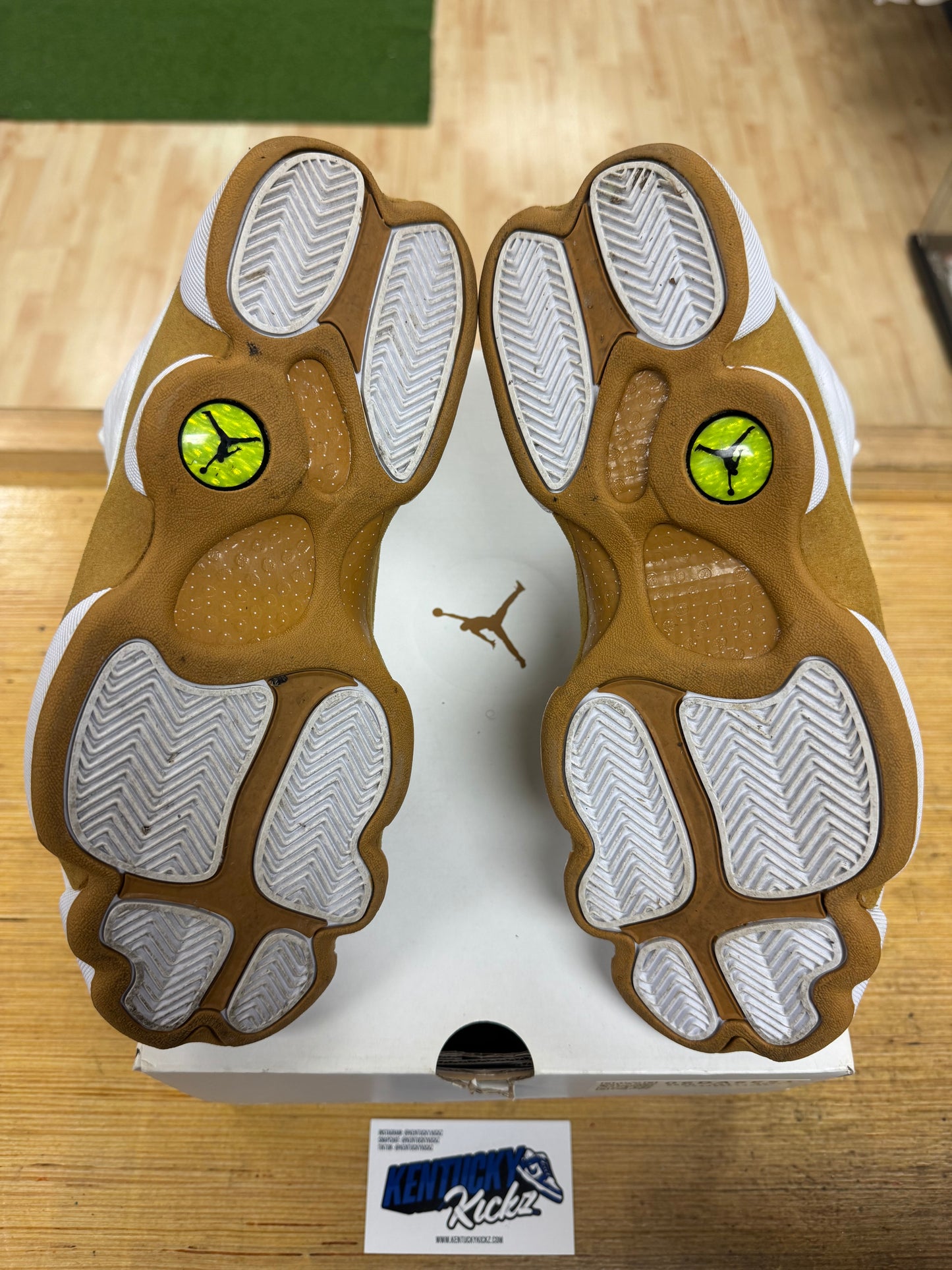 Jordan 13 Retro “Wheat” (Sz 8.5)