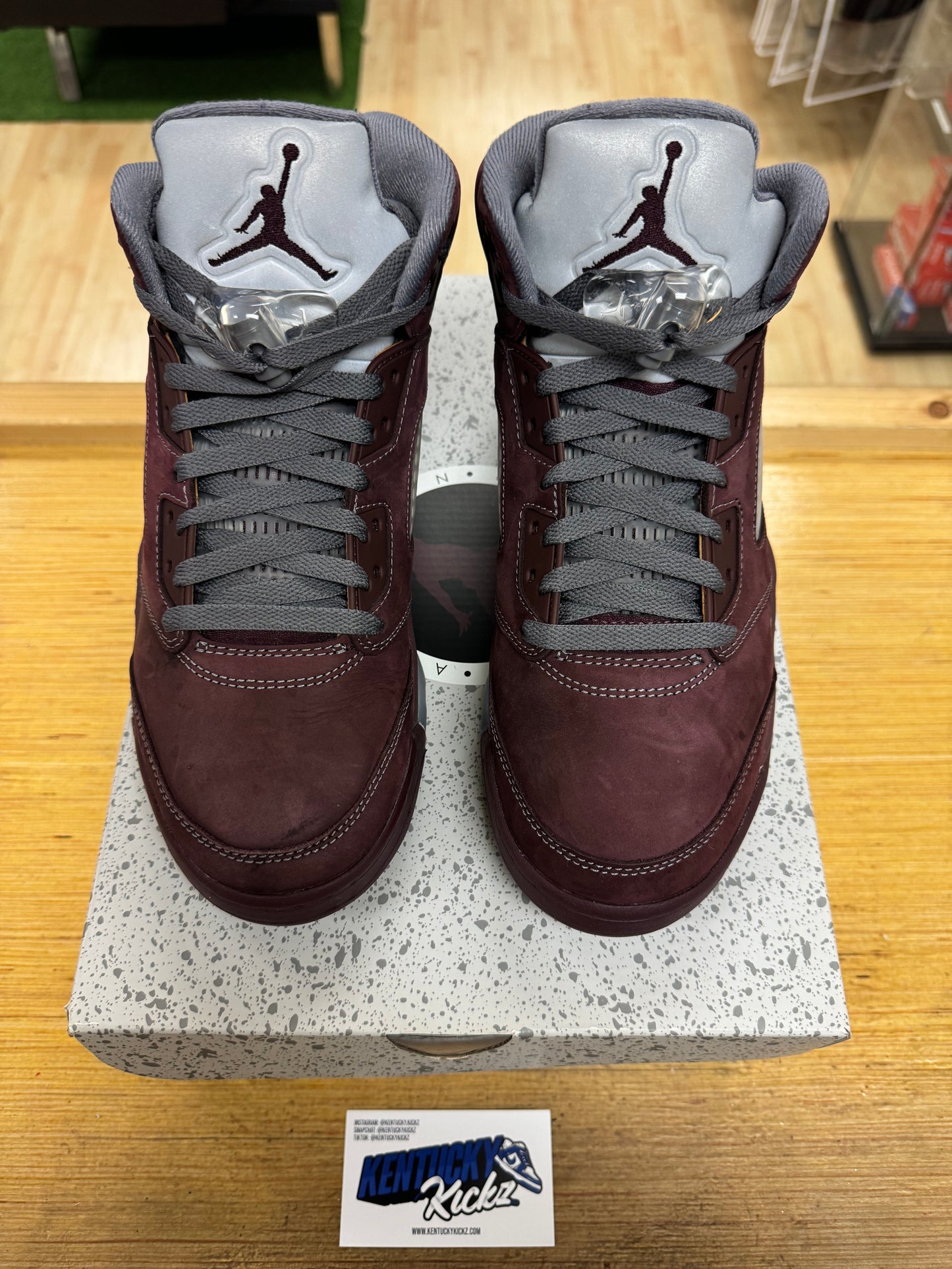 Jordan 5 Retro “Burgundy” 2023 (Sz 8.5)