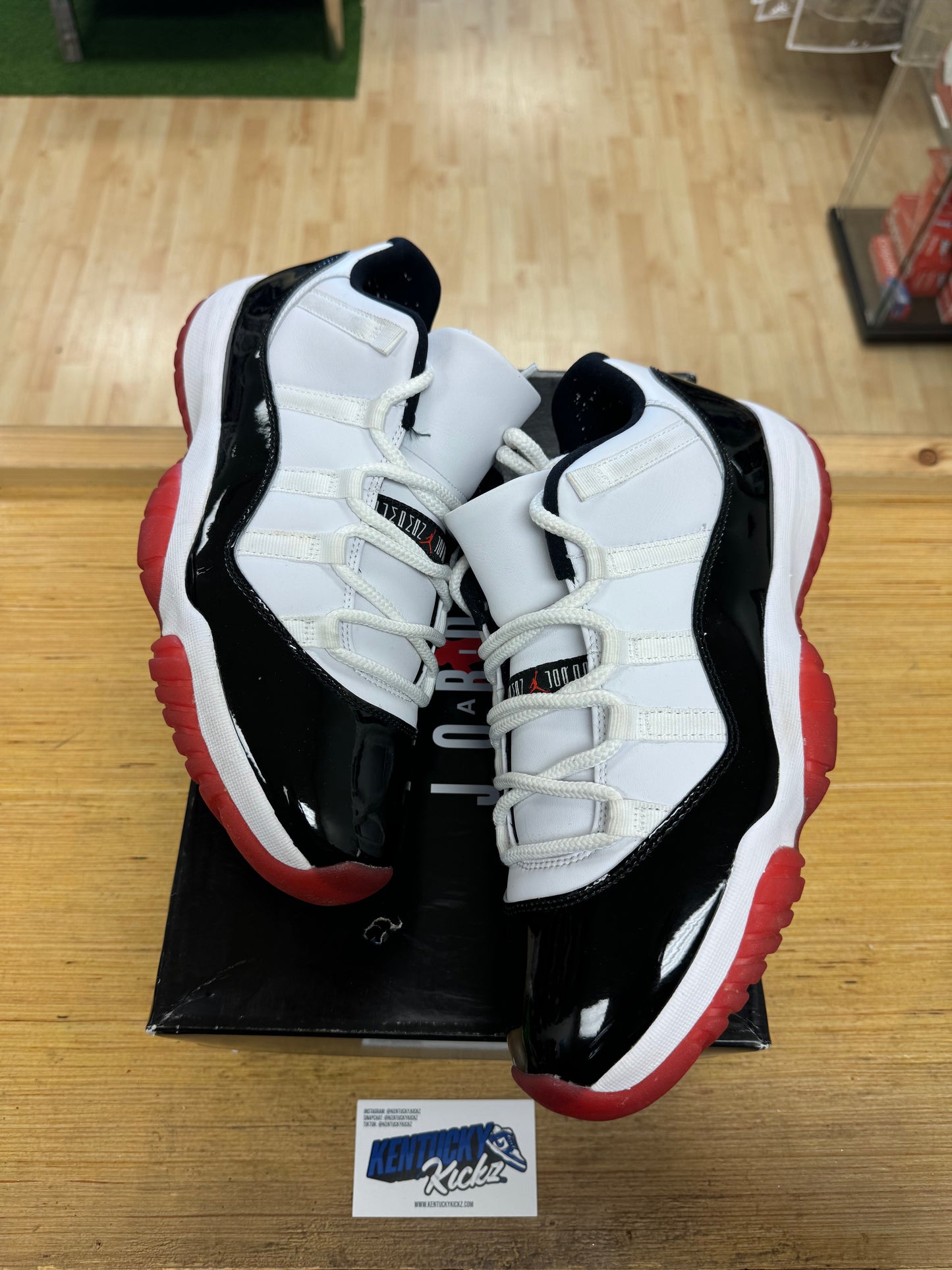 Jordan 11 Low “Concord Bred” (Sz 11)