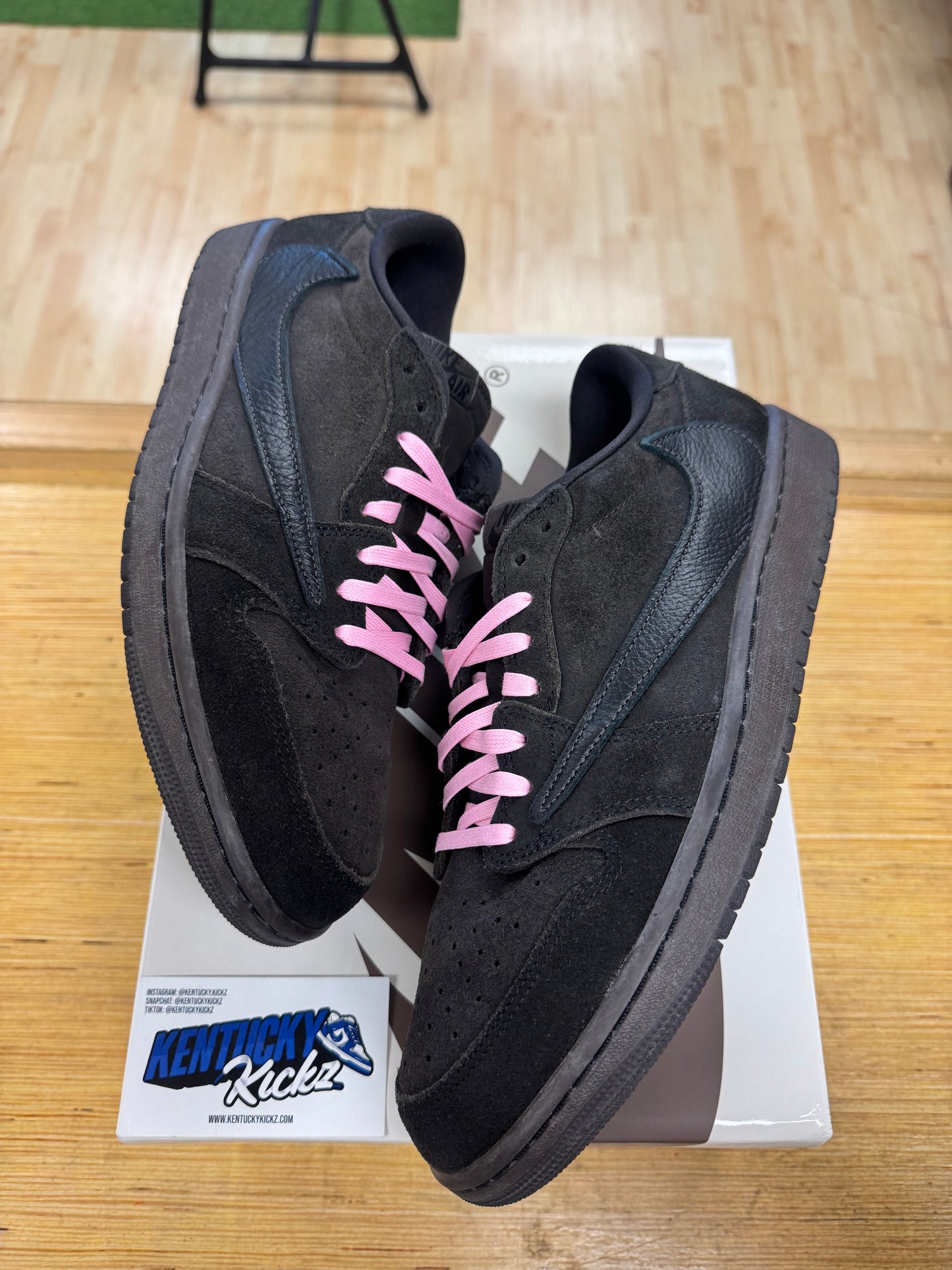 Jordan 1 Retro Low OG SP “Travis Scott Velvet Brown” (Sz 10)