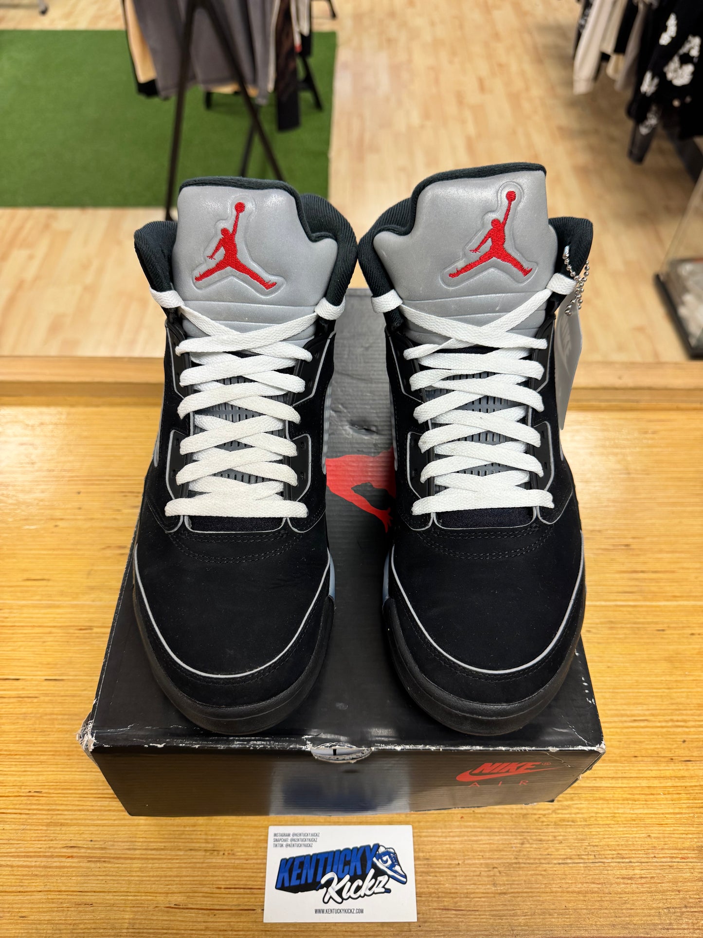 Jordan 5 Retro “Metallic” 2025 (Sz 9.5)