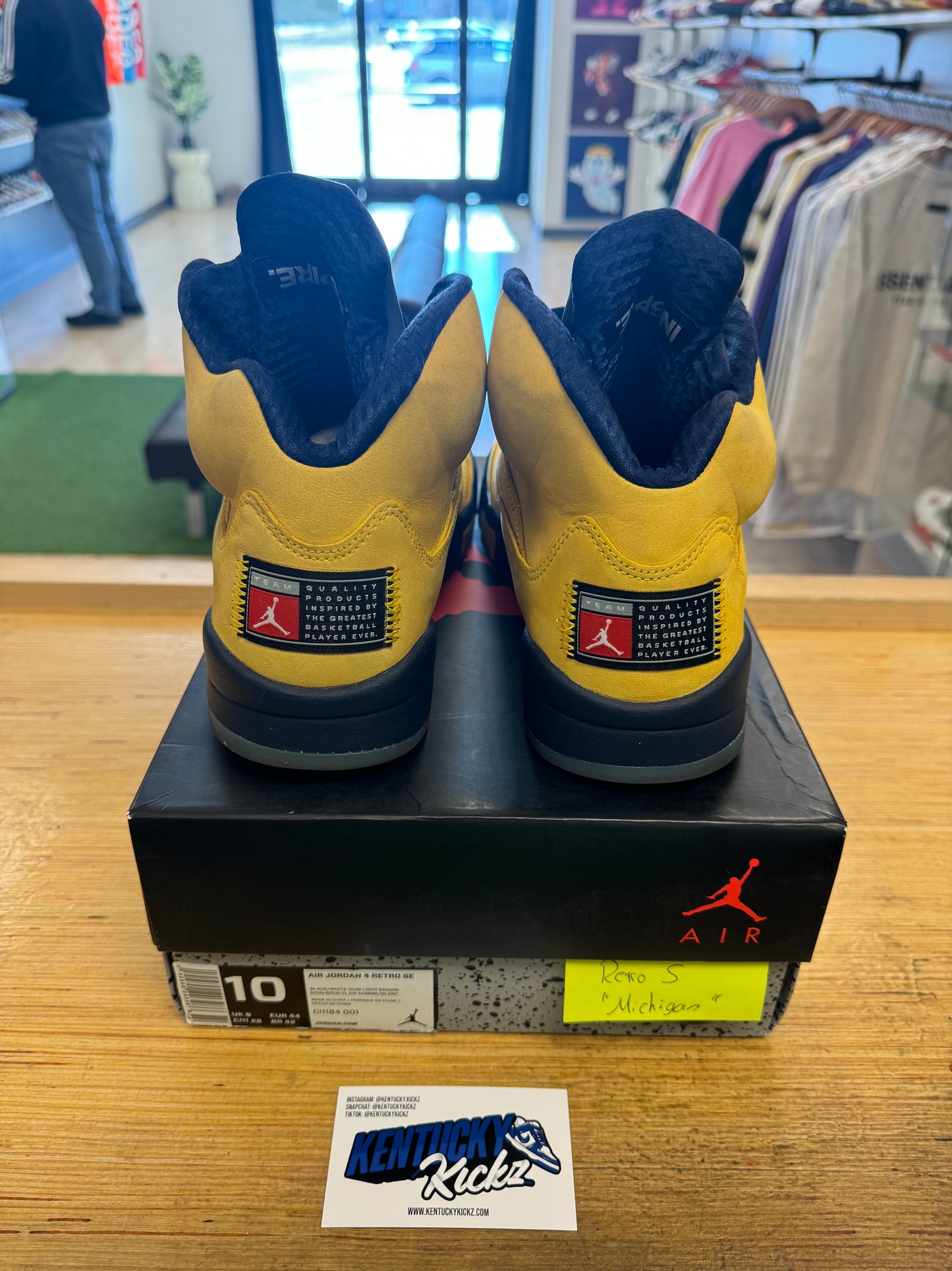 Jordan 5 Retro “Michigan” (Sz 10)