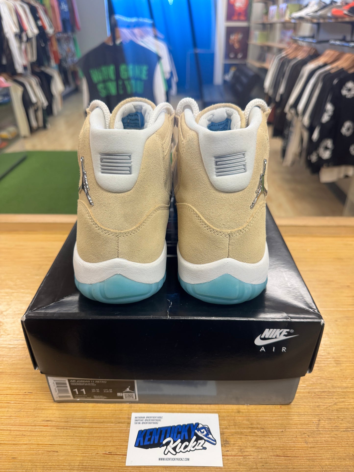 Jordan 11 Retro “H-Town” (Sz 11)