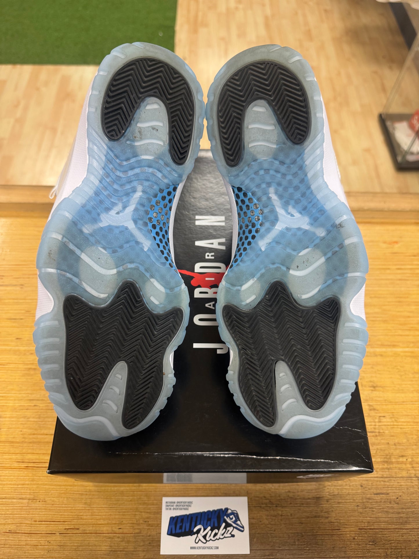 Jordan 11 Retro “Legend Blue” (Sz 10.5)