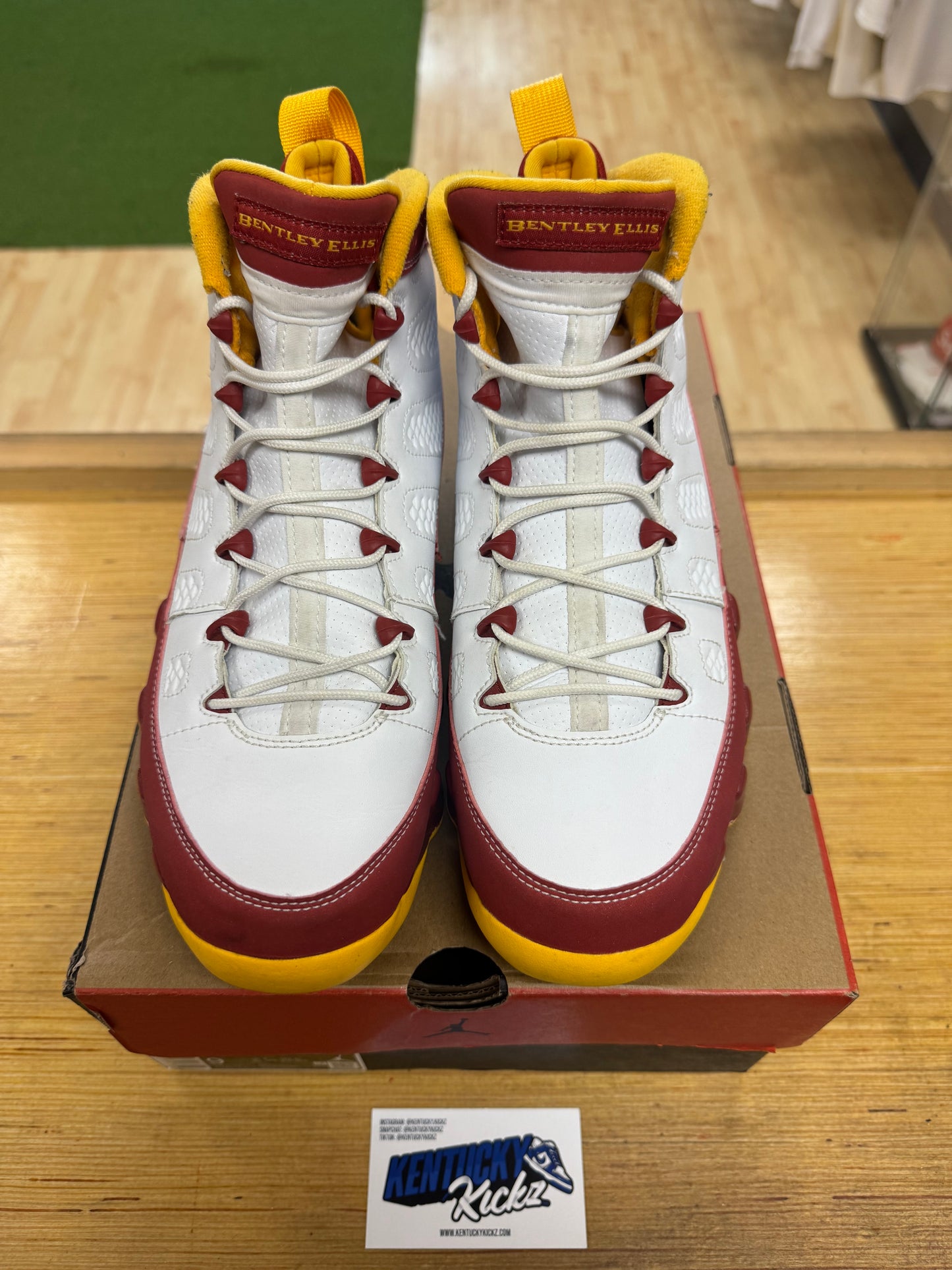 Jordan 9 Retro “Crawfish” (Sz 10)