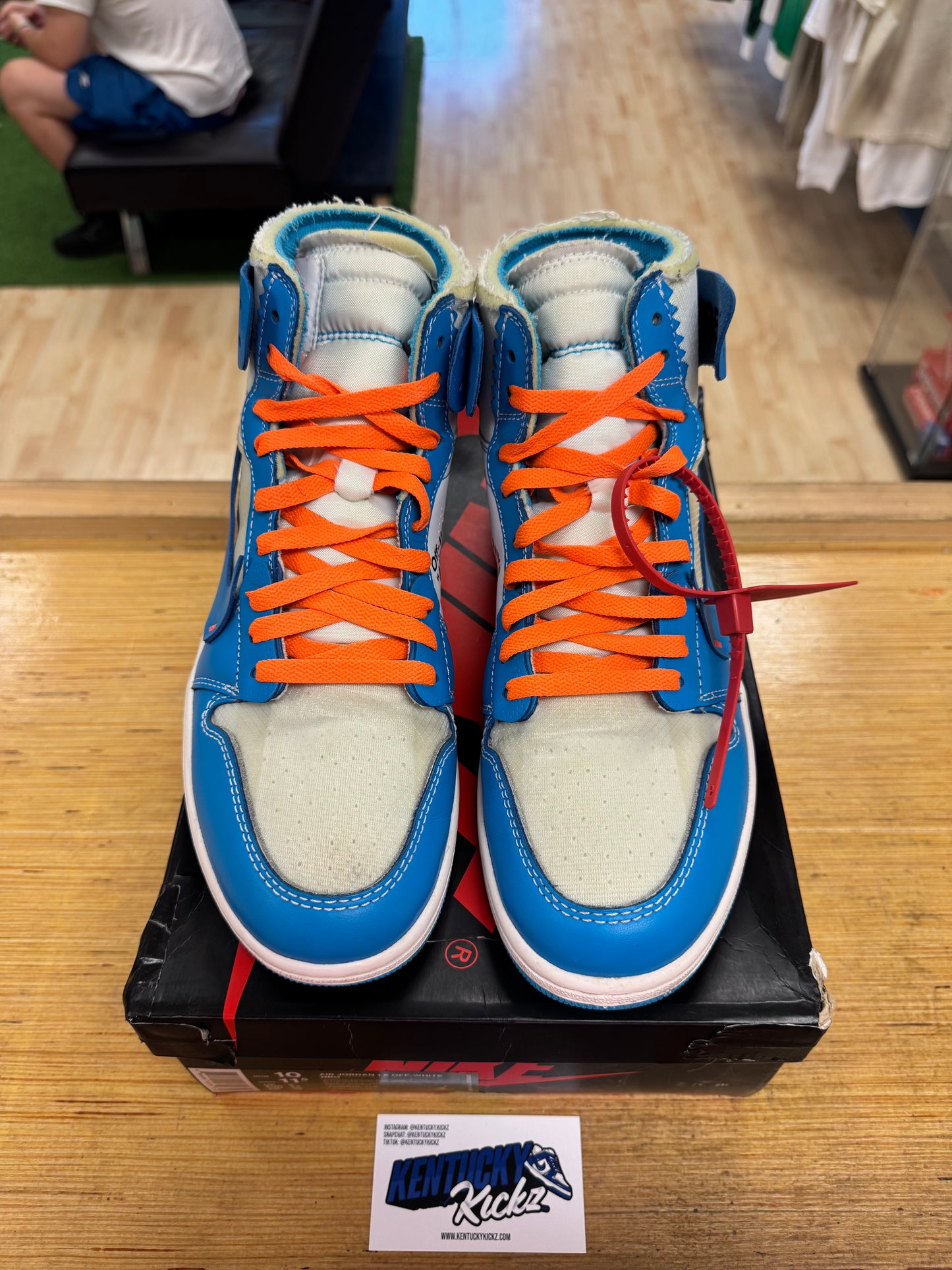 Jordan 1 Retro High “Off-White University Blue” (Sz 10)