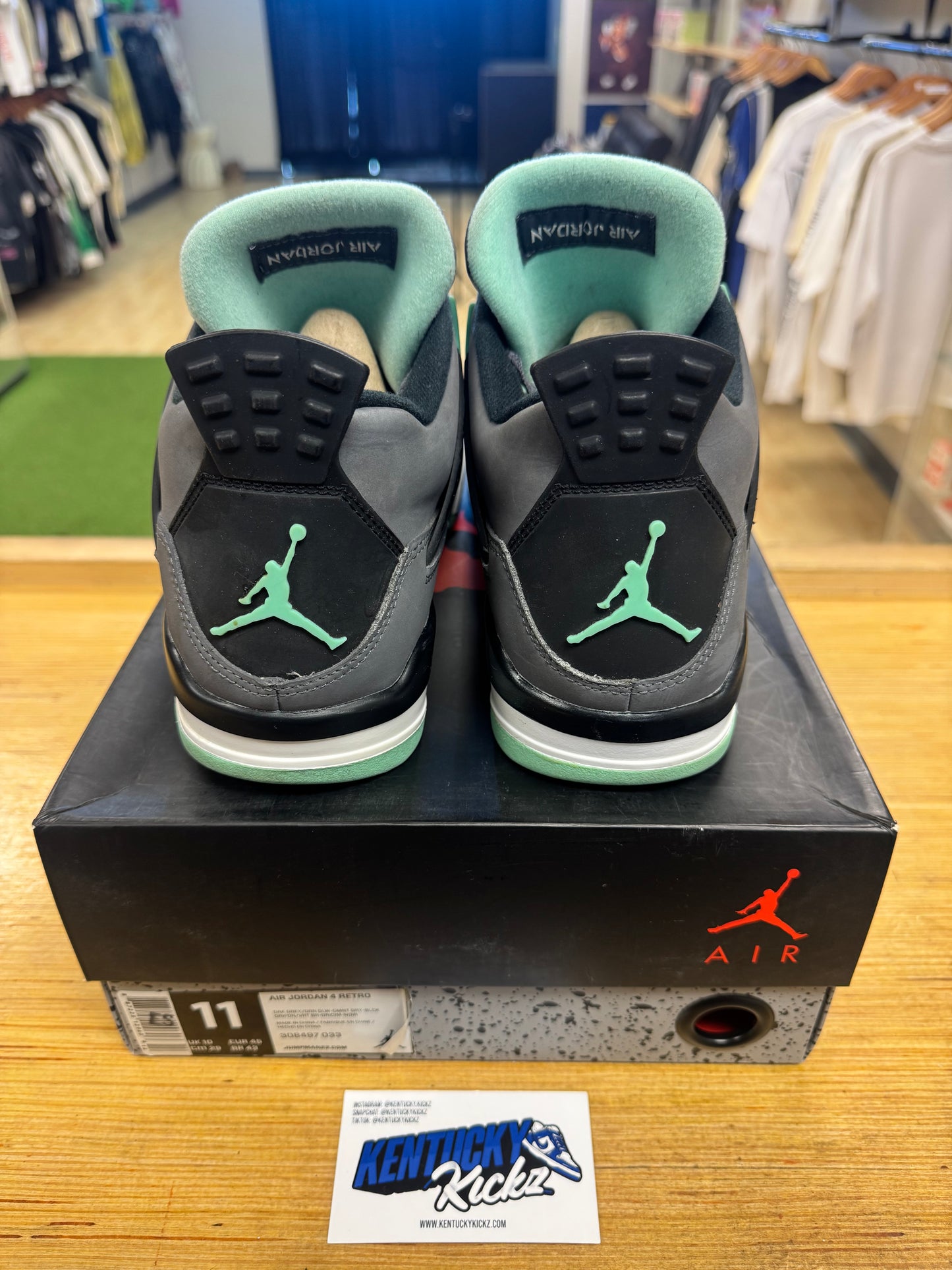 Jordan 4 Retro “Green Glow” (Sz 11)