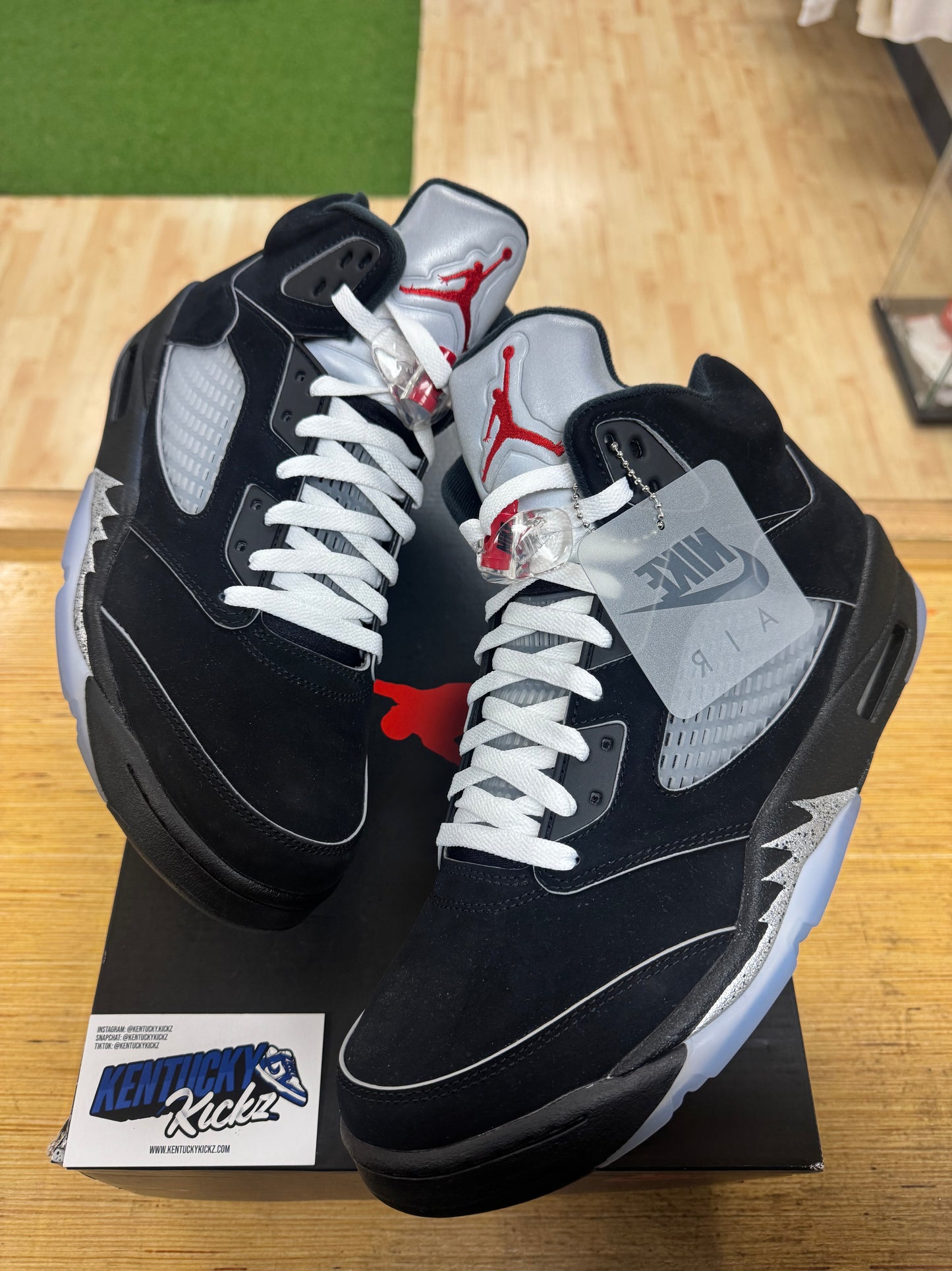 Jordan 5 Retro “Black Metallic Reimagined” (Sz 12)
