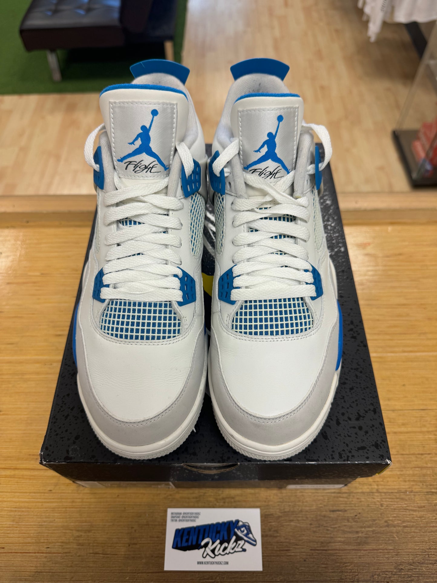 Jordan 4 Retro “Military Blue” 2012 (Sz 10)