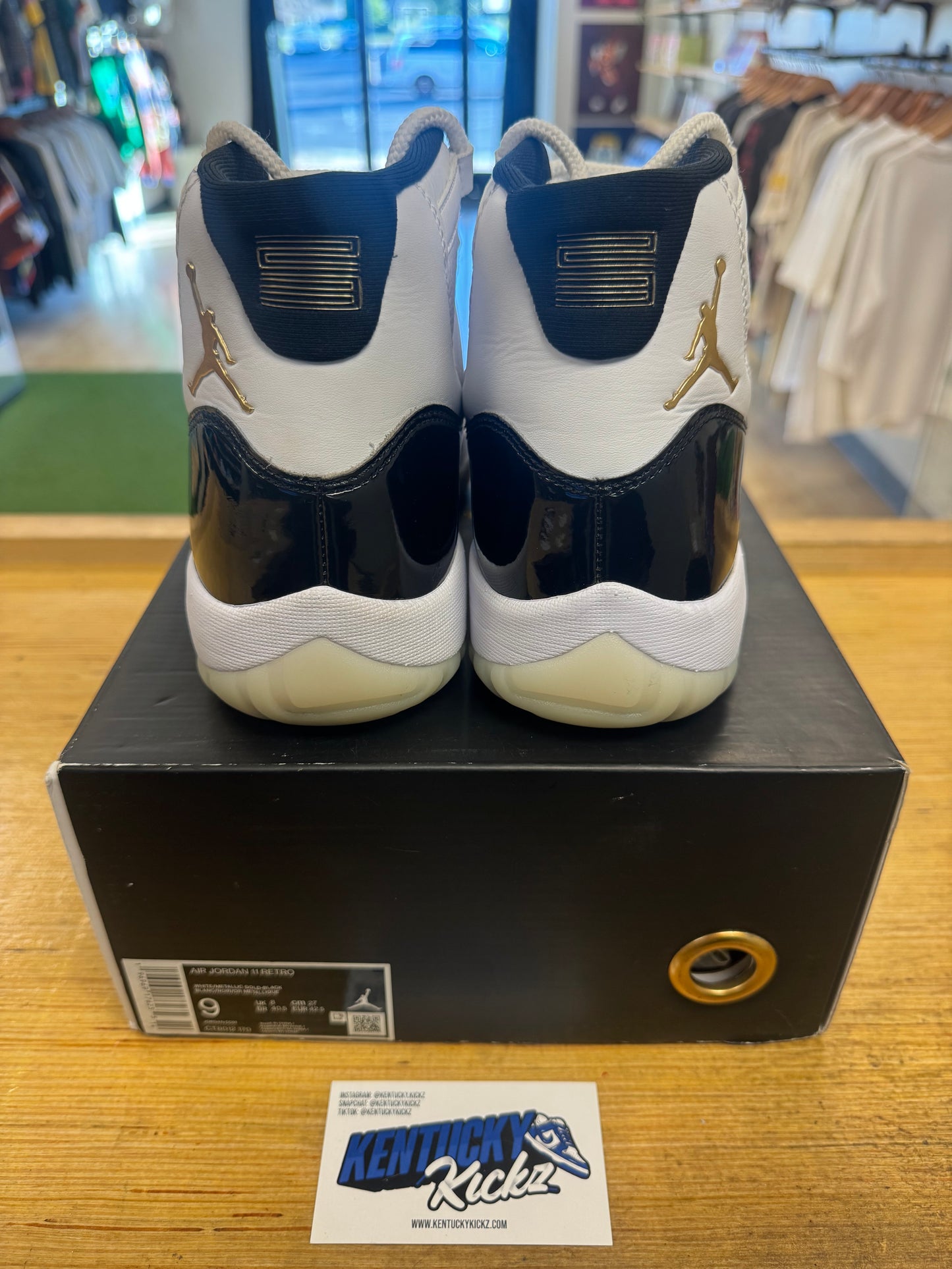 Jordan 11 Retro “Gratitude” (Sz 9)