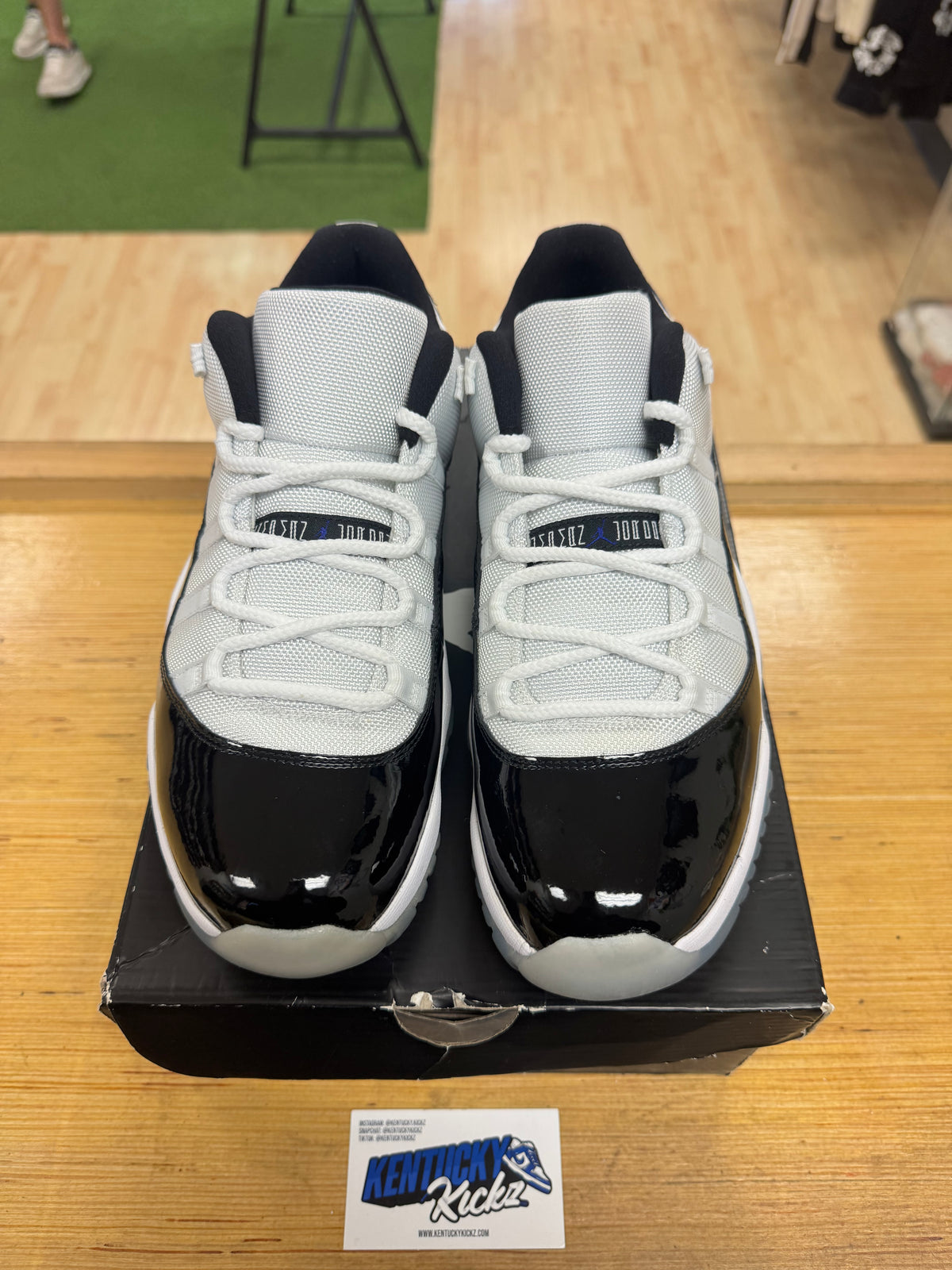 Jordan 11 Low Retro “Concord ” (Sz 10.5)