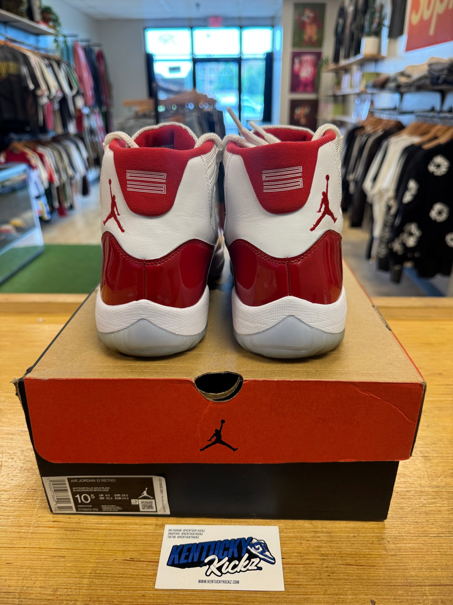 Jordan 11 Retro “Cherry” 2022 (Sz 10.5)