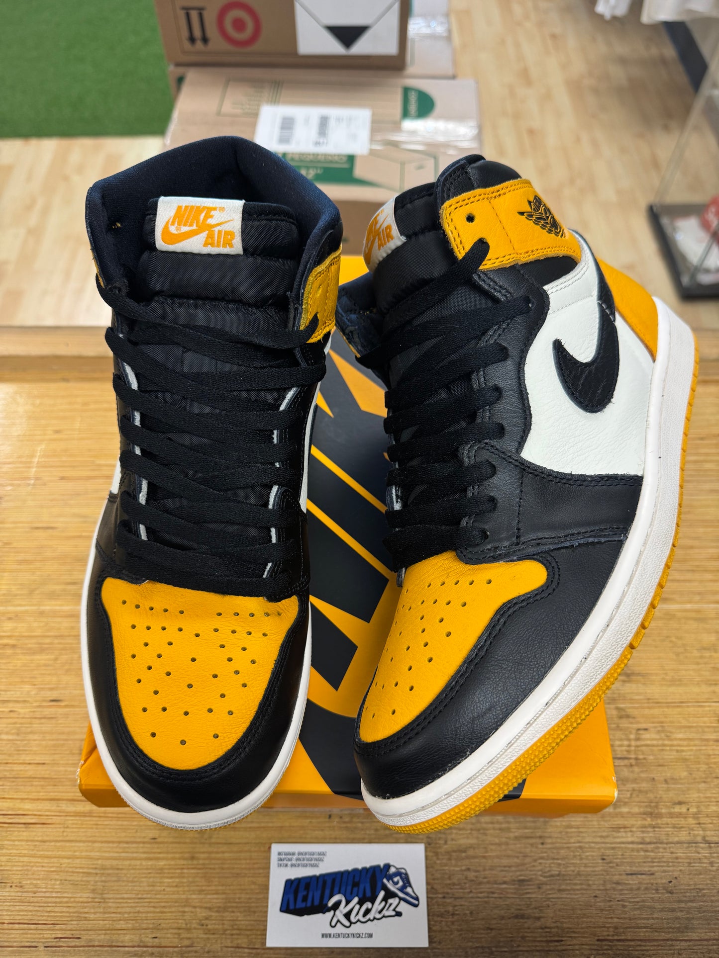 Jordan 1 Retro High OG “Taxi” (Sz 11)