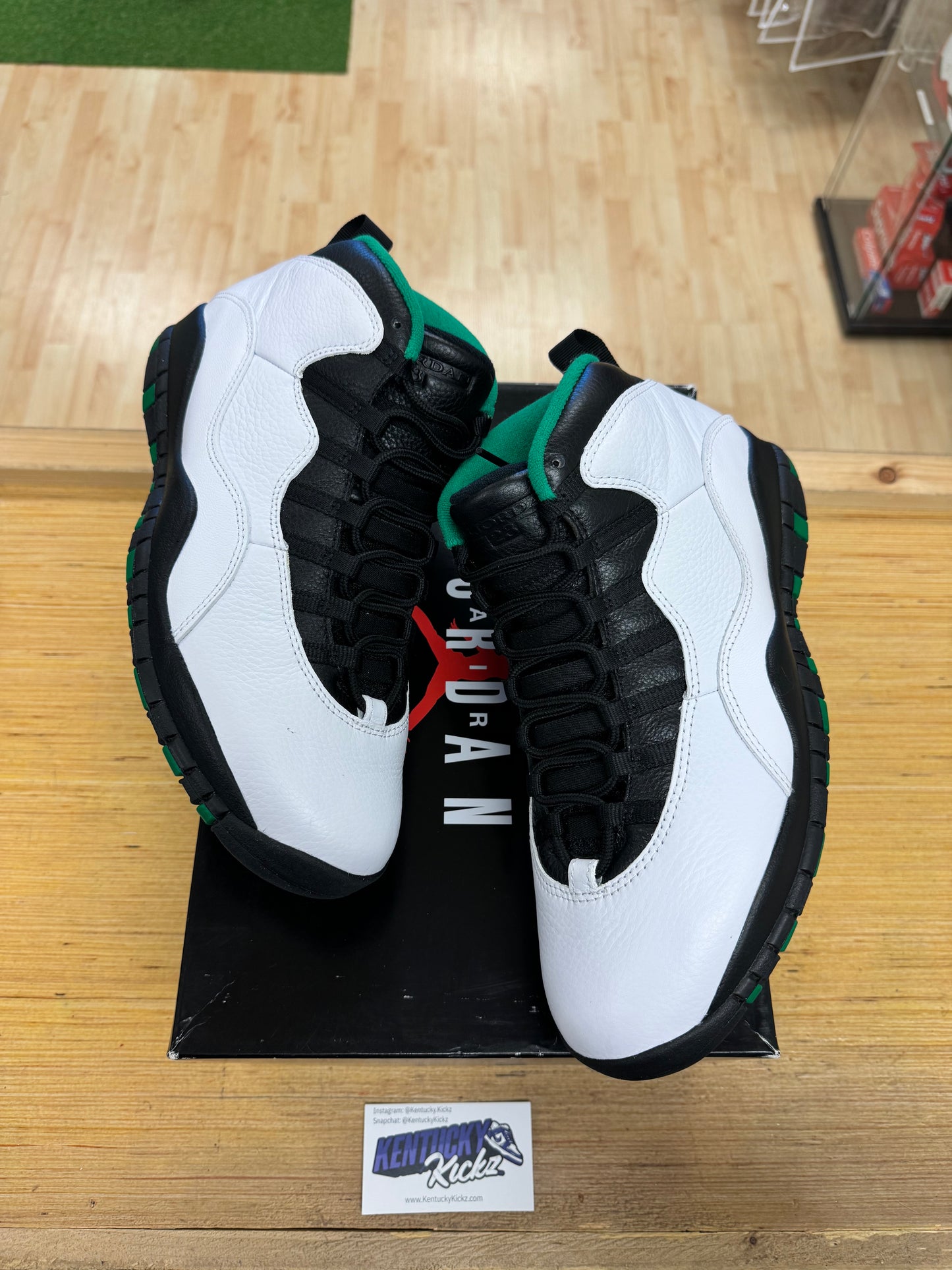 Jordan 10 Retro “Seattle” (Sz 11) (USED 1x)