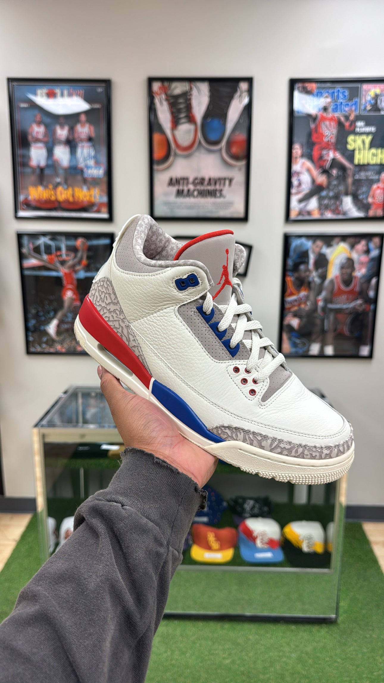 Jordan 3 Retro “International Flight” (Sz 9)