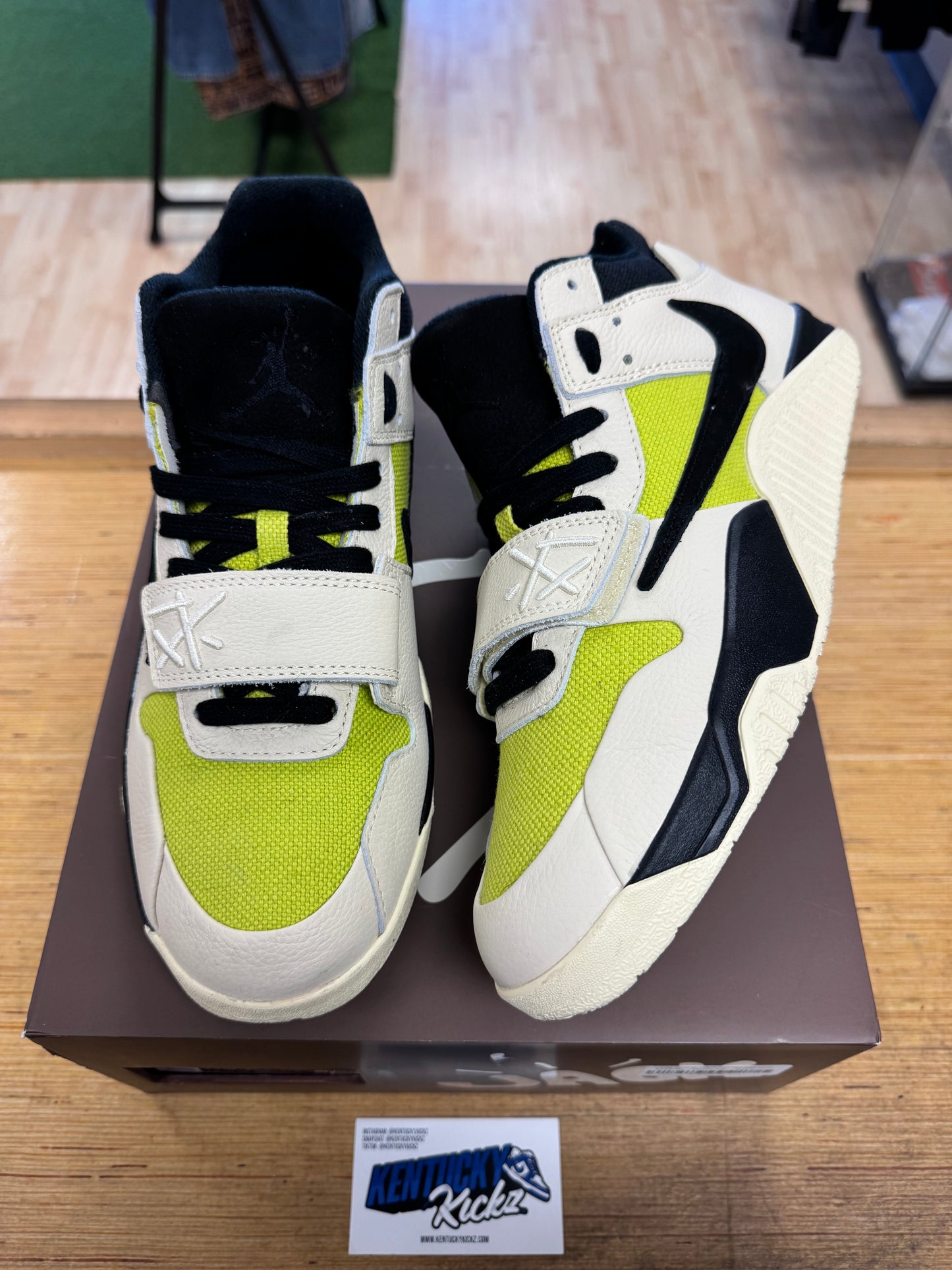 Jumpman Jack TR “Travis Scott Bright Cactus” (Sz 10)