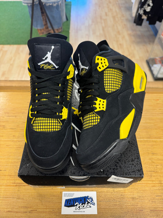 Jordan 4 Retro “Thunder” (Sz 10)