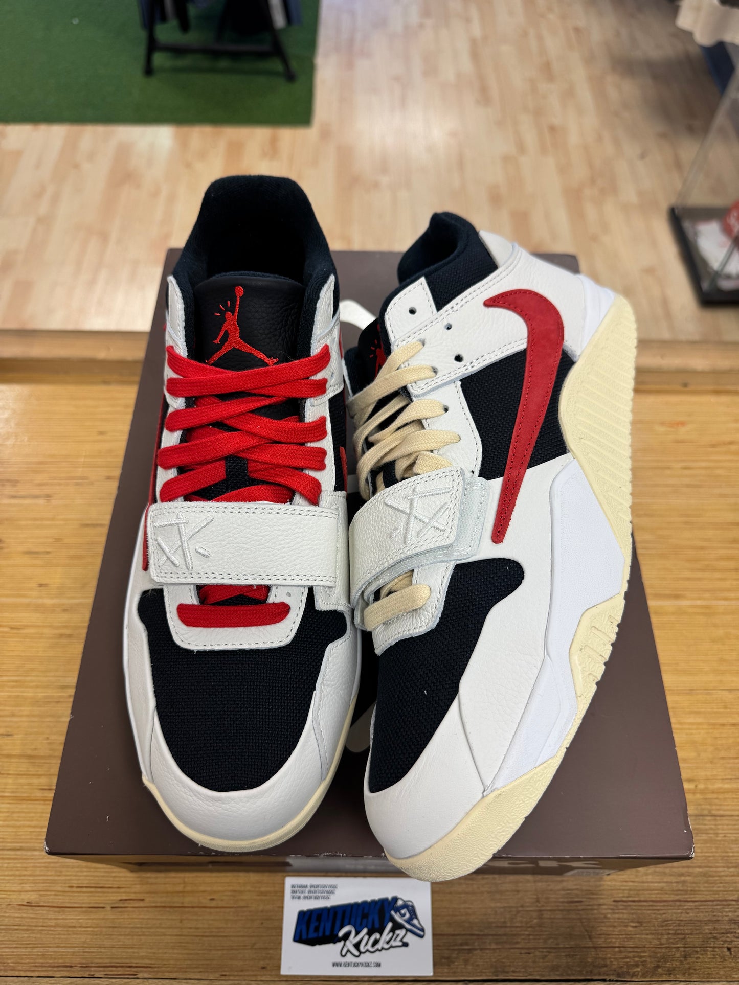 Jumpman Jack TR “Travis Scott University Red” (Sz 12.5)