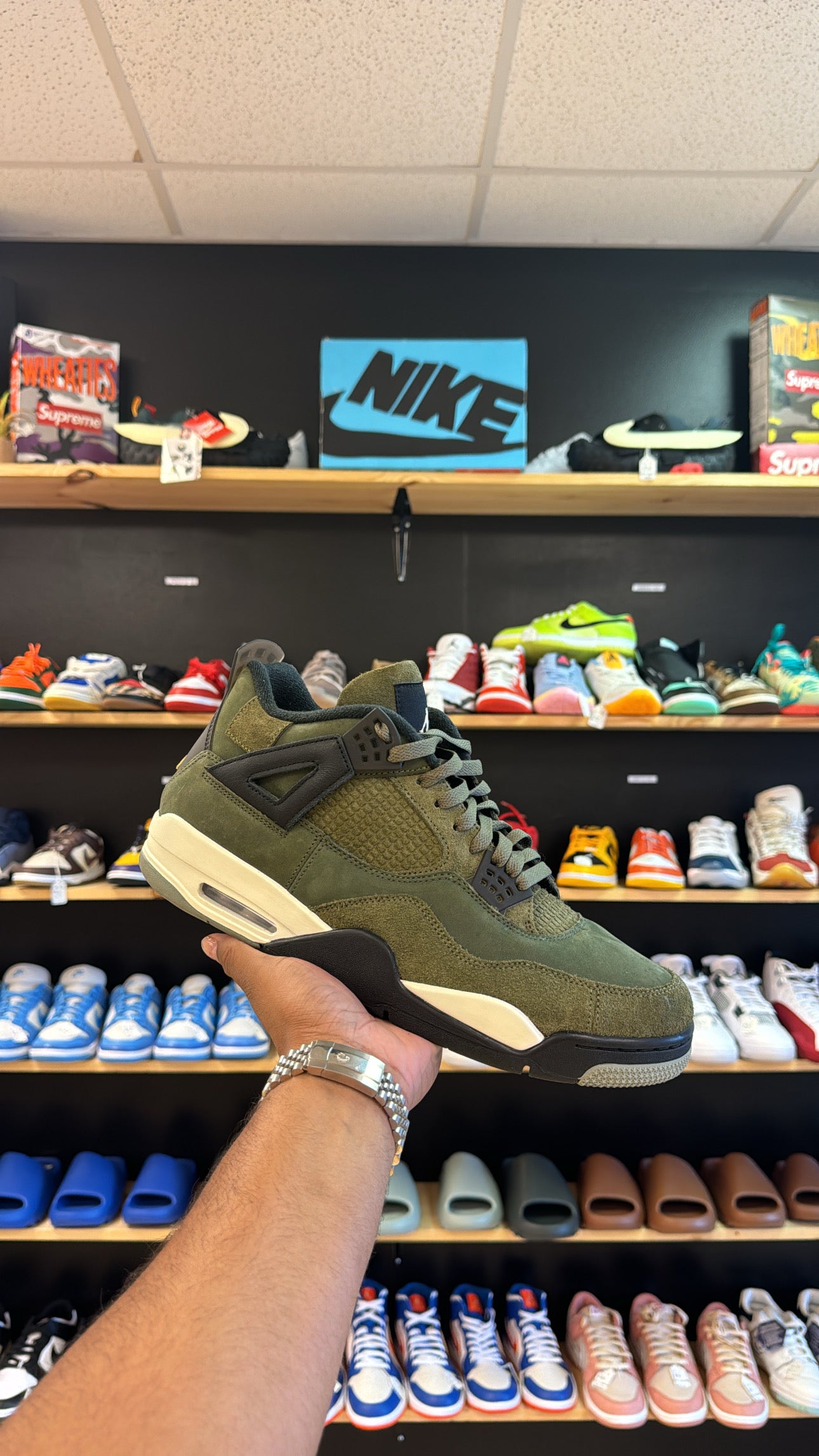 Jordan 4 Retro “Craft Olive” (Sz 13) (USED 1x)