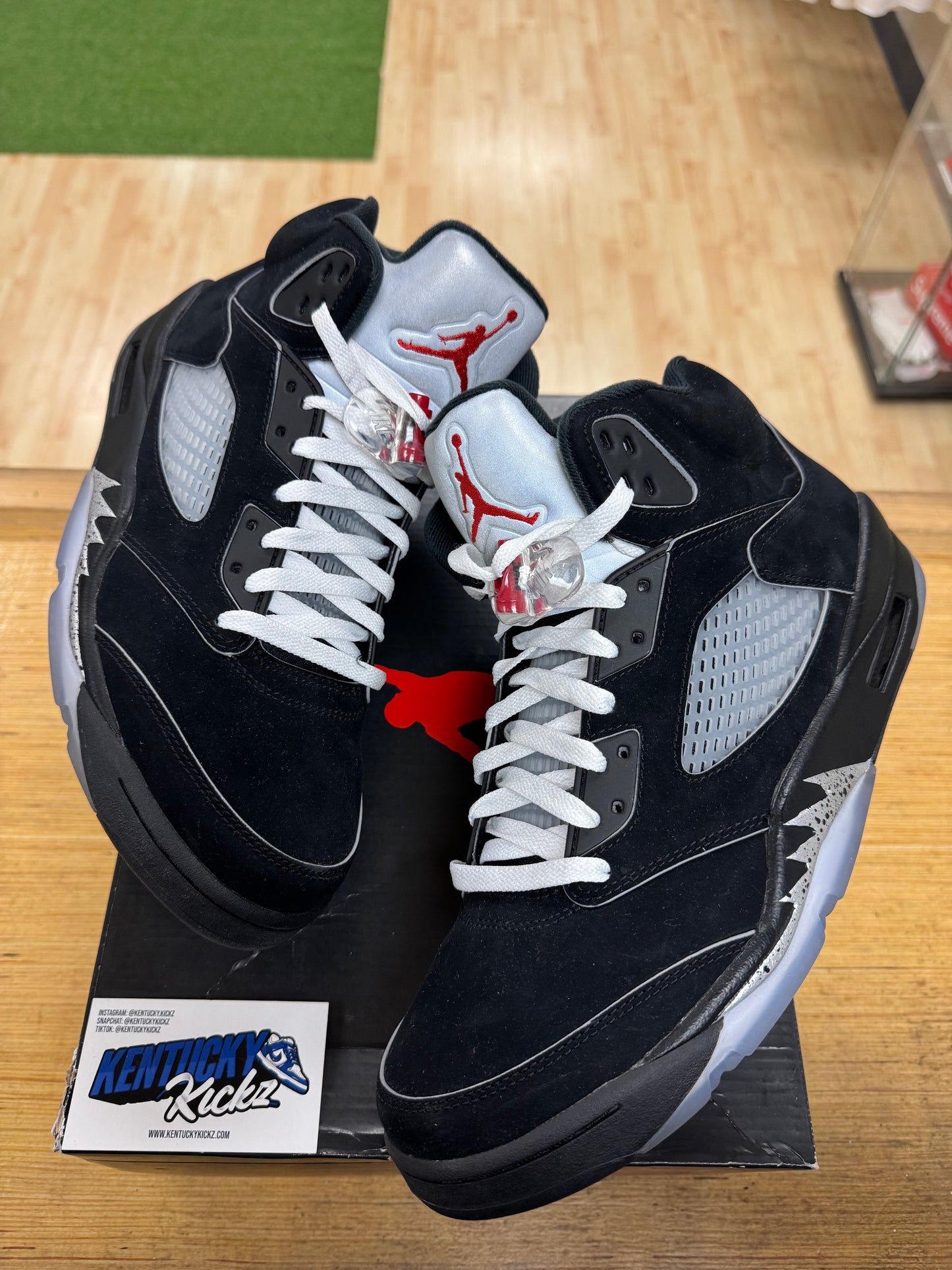 Jordan 5 Retro “Black Metallic Reimagined” (Sz 11.5)