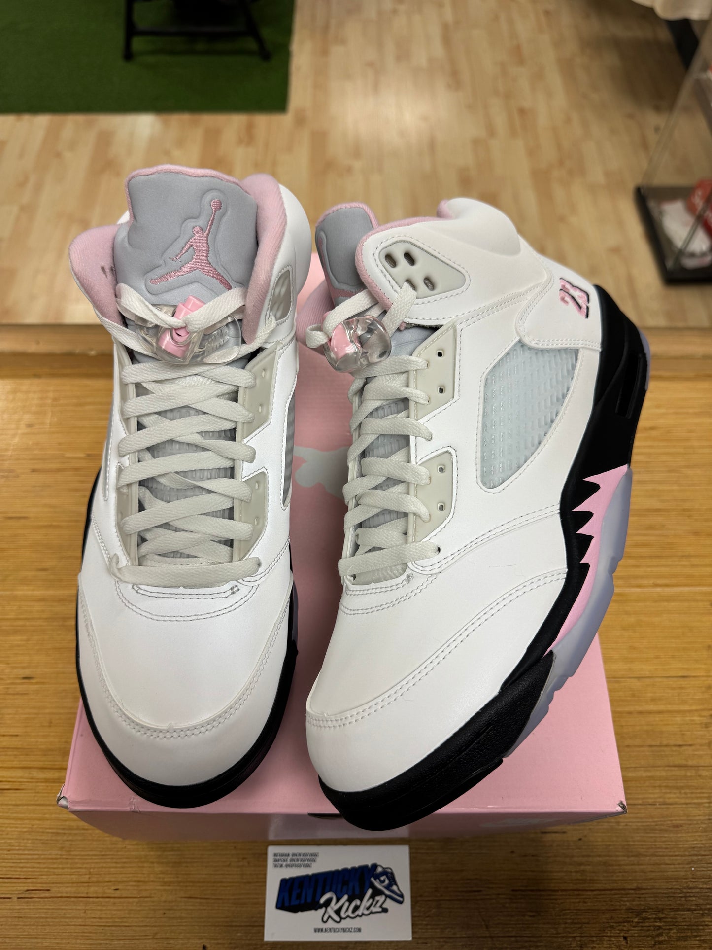 Jordan 5 Retro “Medium Pink” (Sz 11)