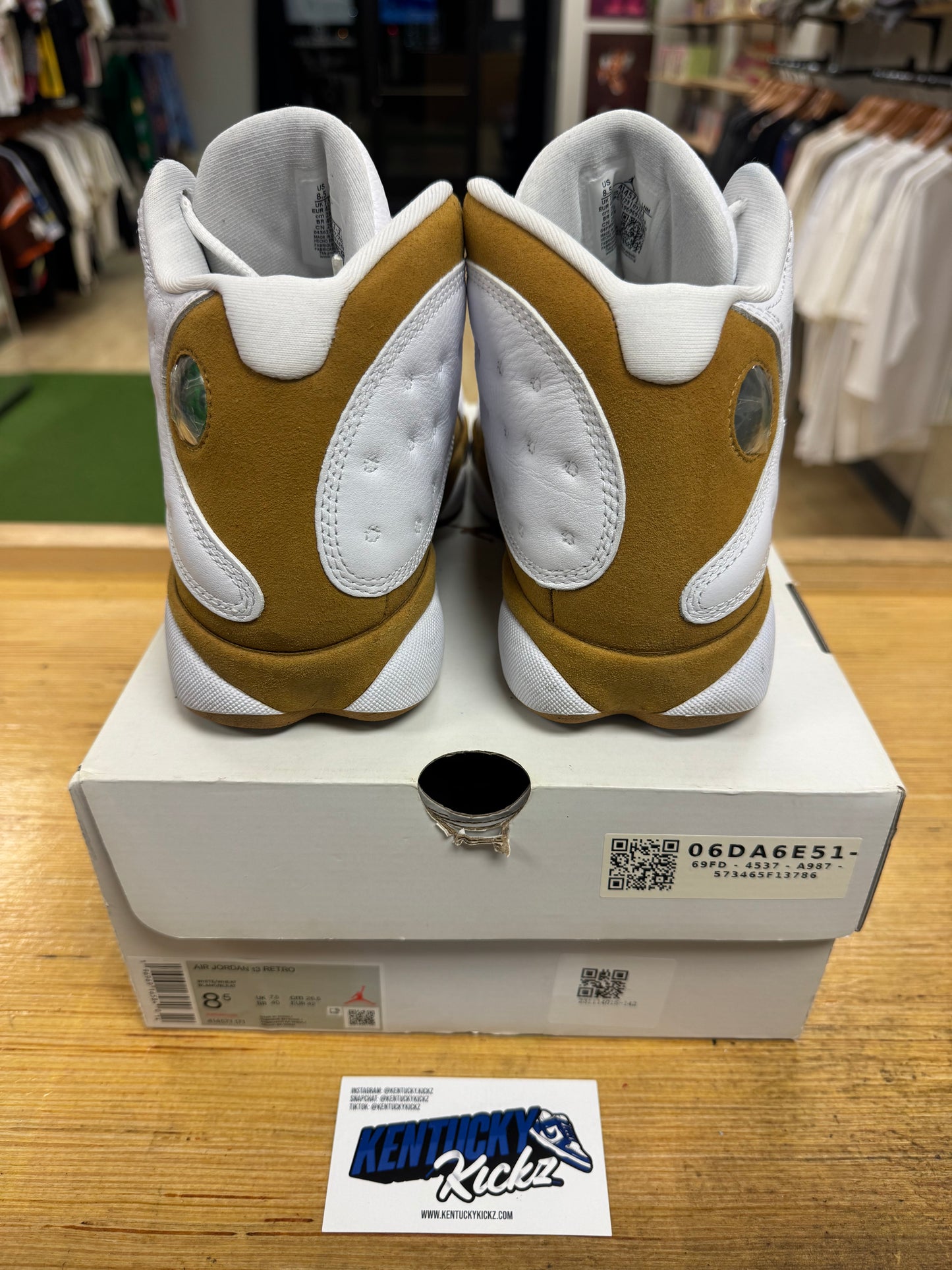 Jordan 13 Retro “Wheat” (Sz 8.5)