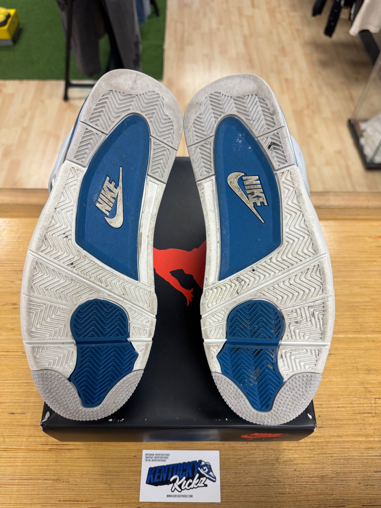 Jordan 4 Retro “Military Blue” 2024 (Sz 11)