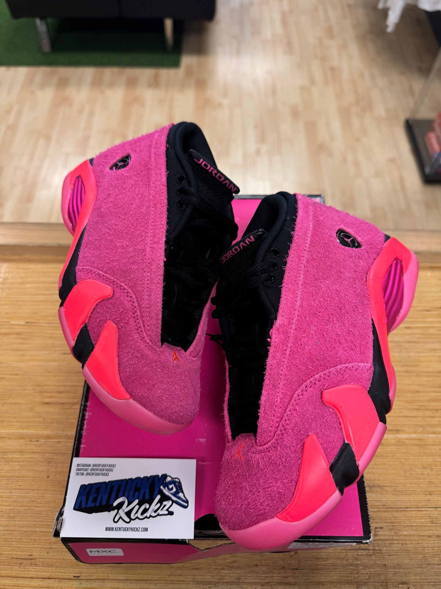 Jordan 14 Retro Low “Shocking Pink” (Sz 5.5W / 4Y)