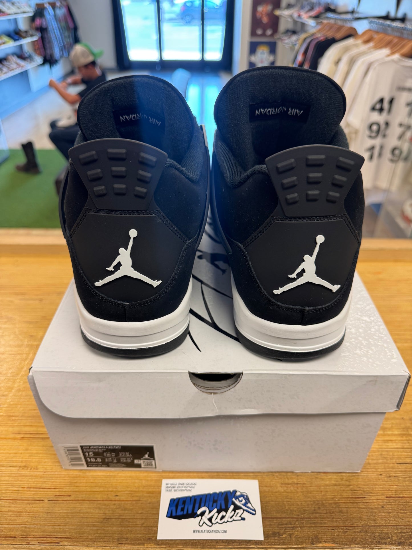 Jordan 4 Retro “White Thunder” (Sz 15)