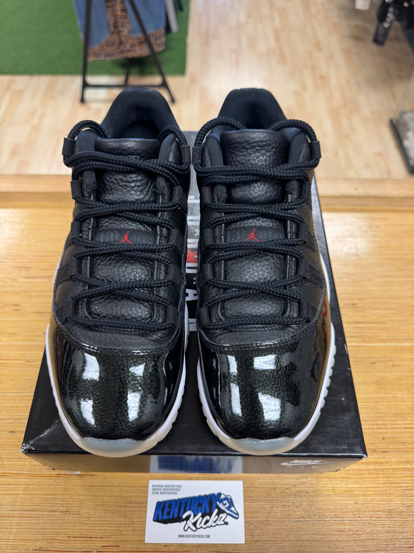 Jordan 11 Retro Low “72-10” 2025 (Sz 9)
