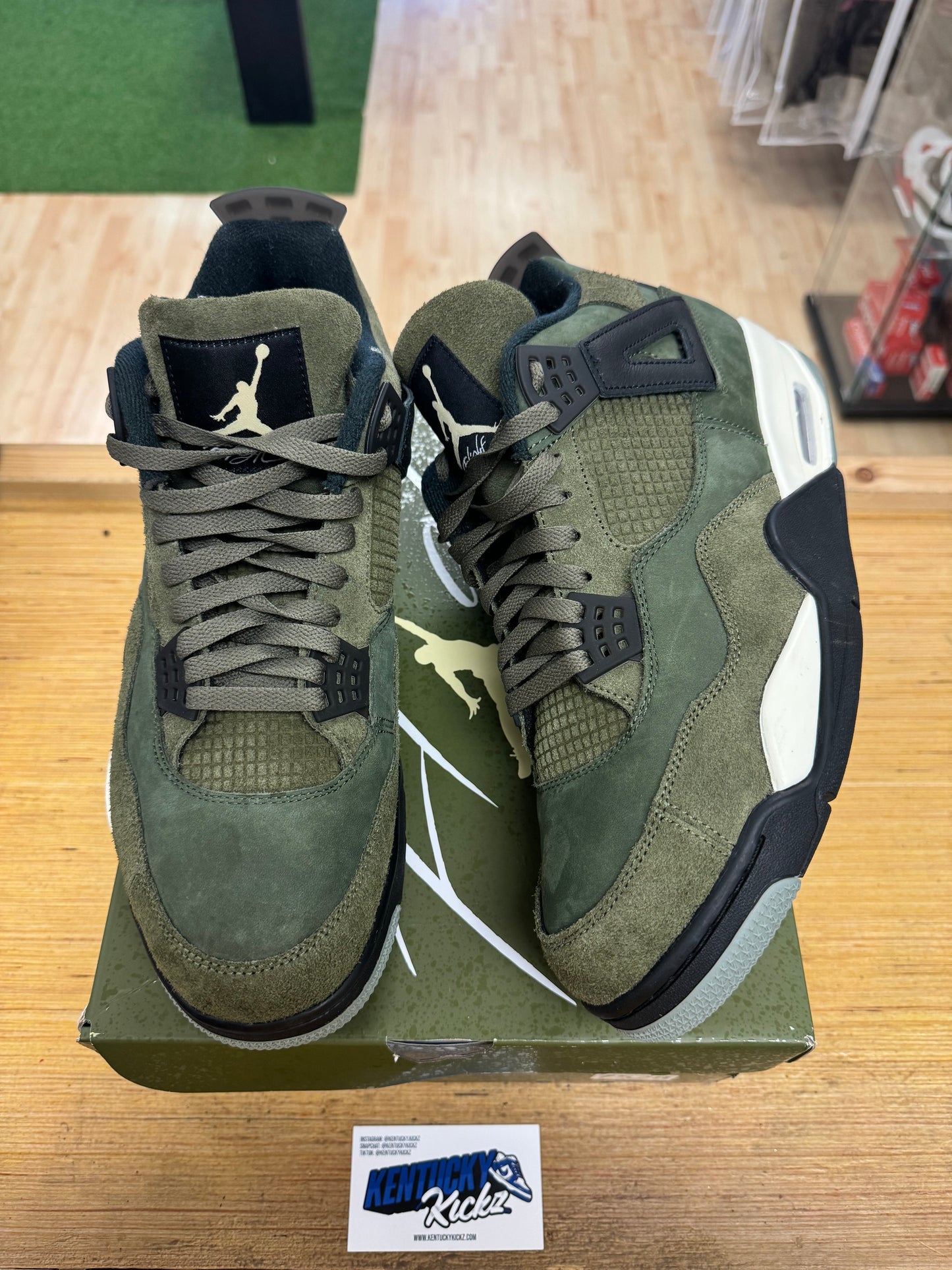 Jordan 4 Retro “Craft Olive” (Sz 13) (USED 1x)