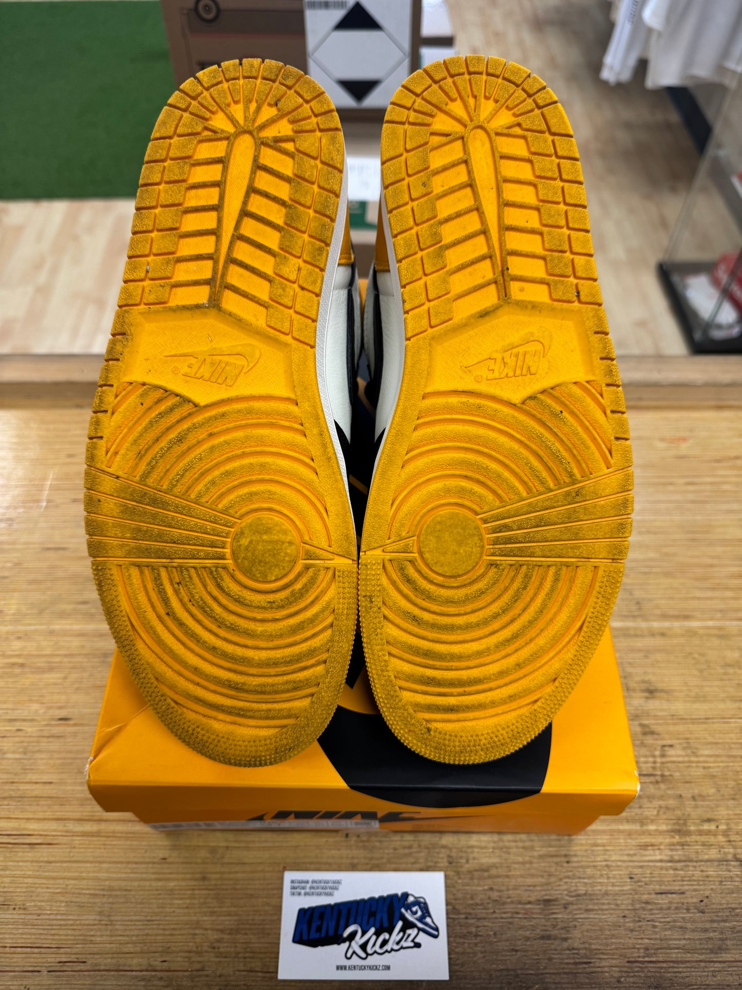 Jordan 1 Retro High OG “Taxi” (Sz 11)