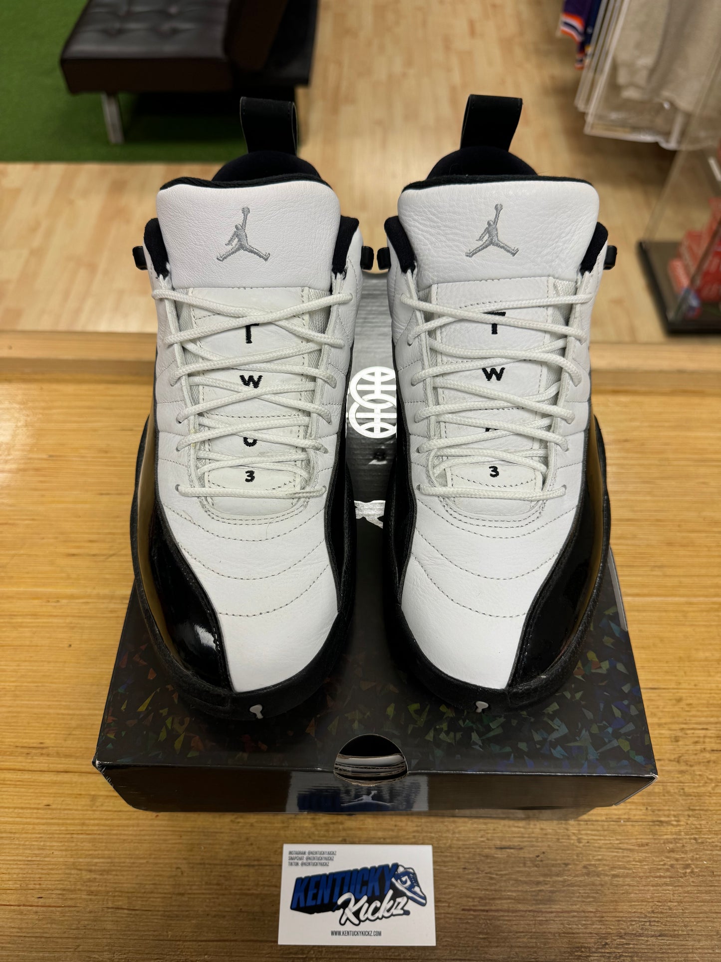 Jordan 12 Low Retro “25 Years In China” (Sz 12)