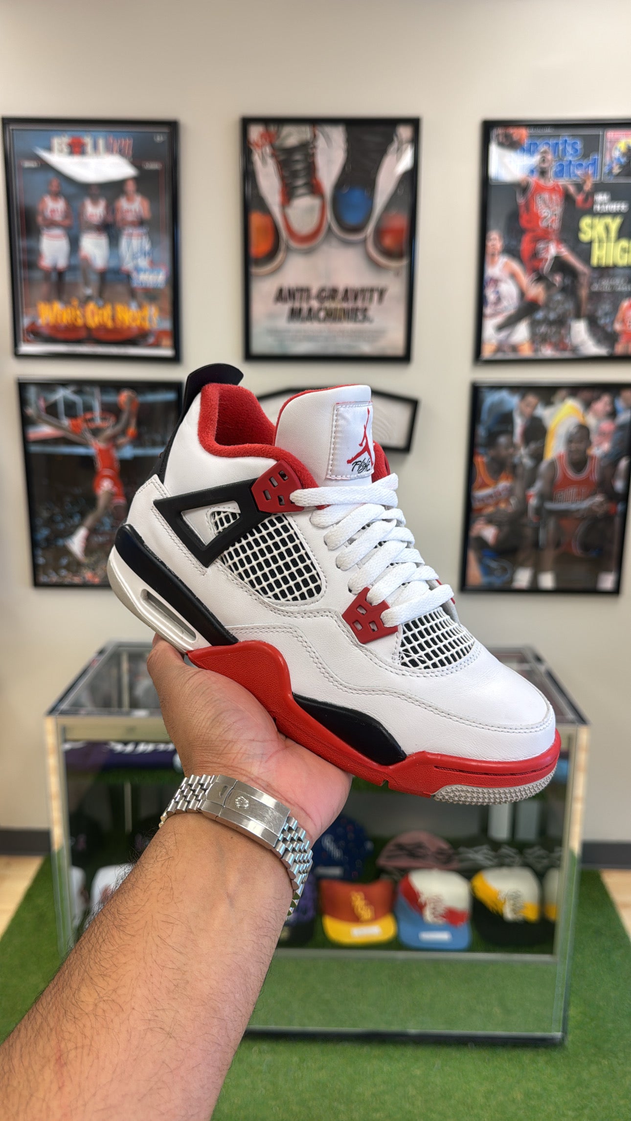 Jordan 4 Retro “Fire Red” 2020 (Sz 6Y)