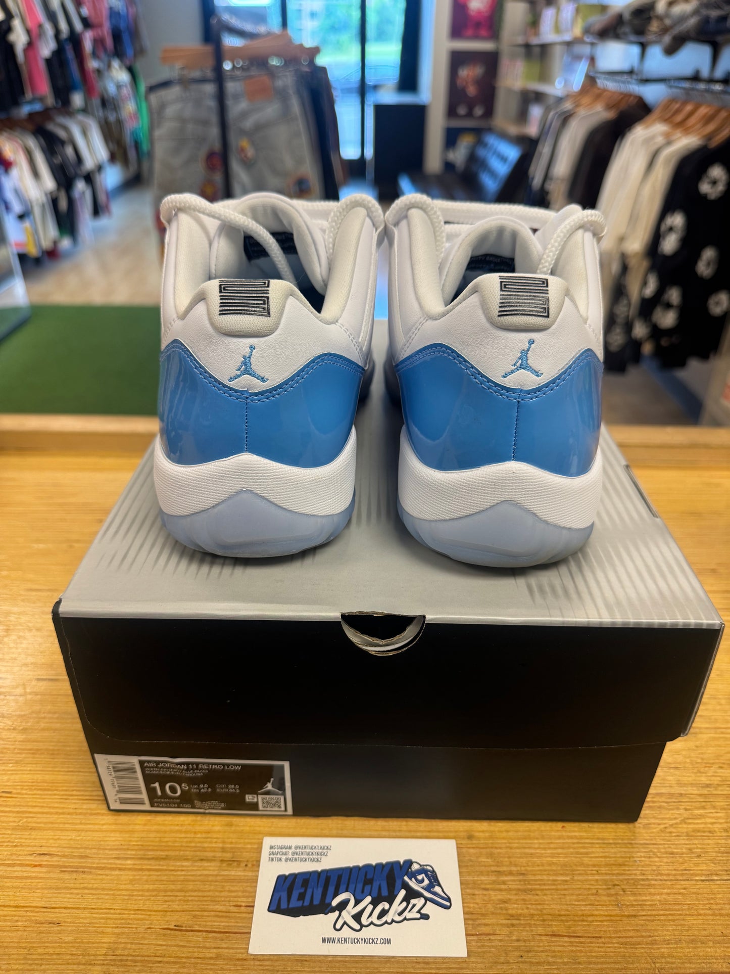 Jordan 11 Retro Low “University Blue” 2026 (Sz 10.5)