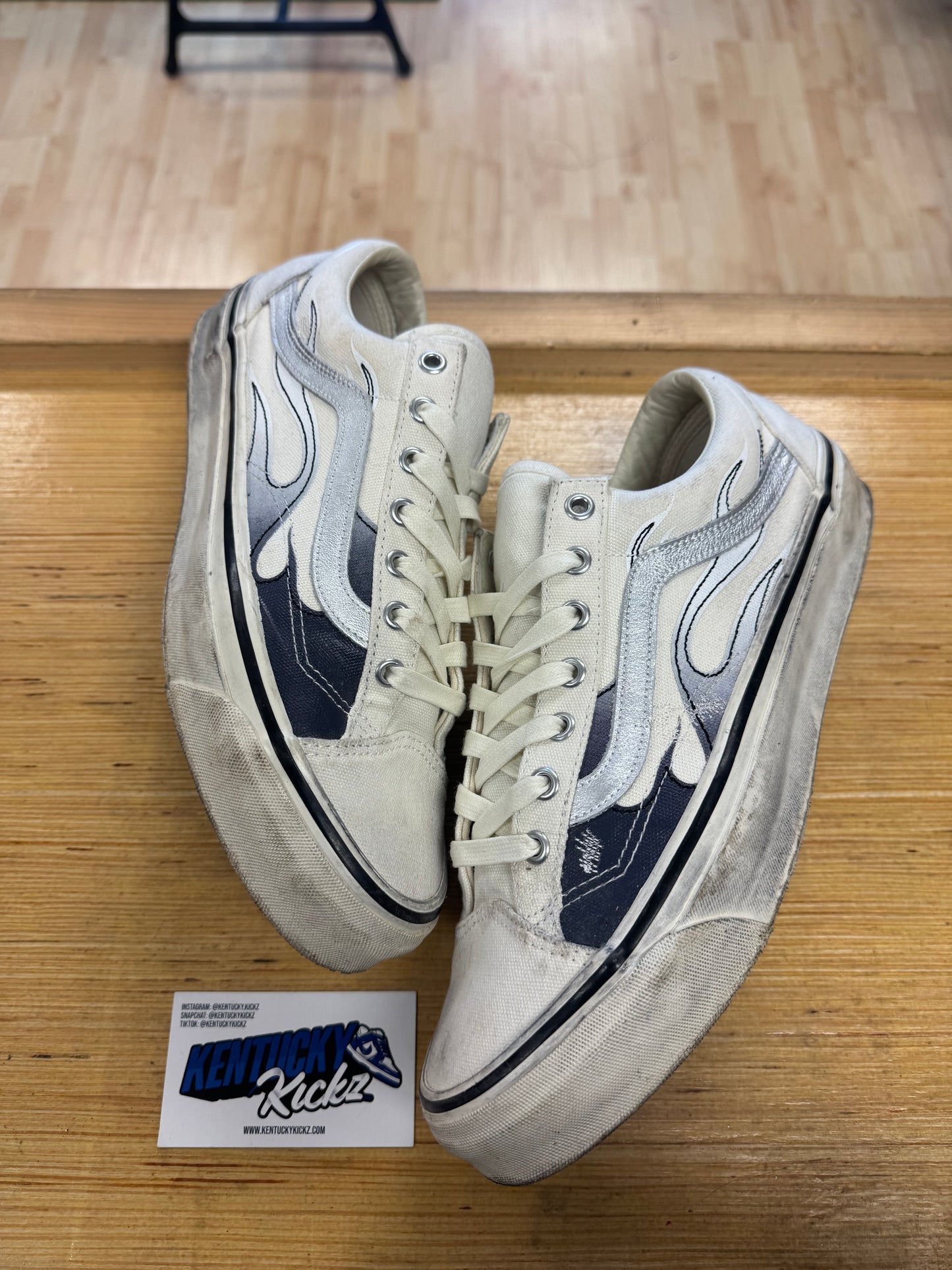 Vans LX Old Skool “Archive Flames White” (Sz 10.5)