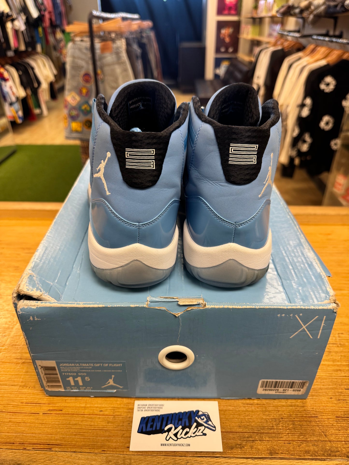 Jordan 11 Retro “Pantone” (Sz 11.5)