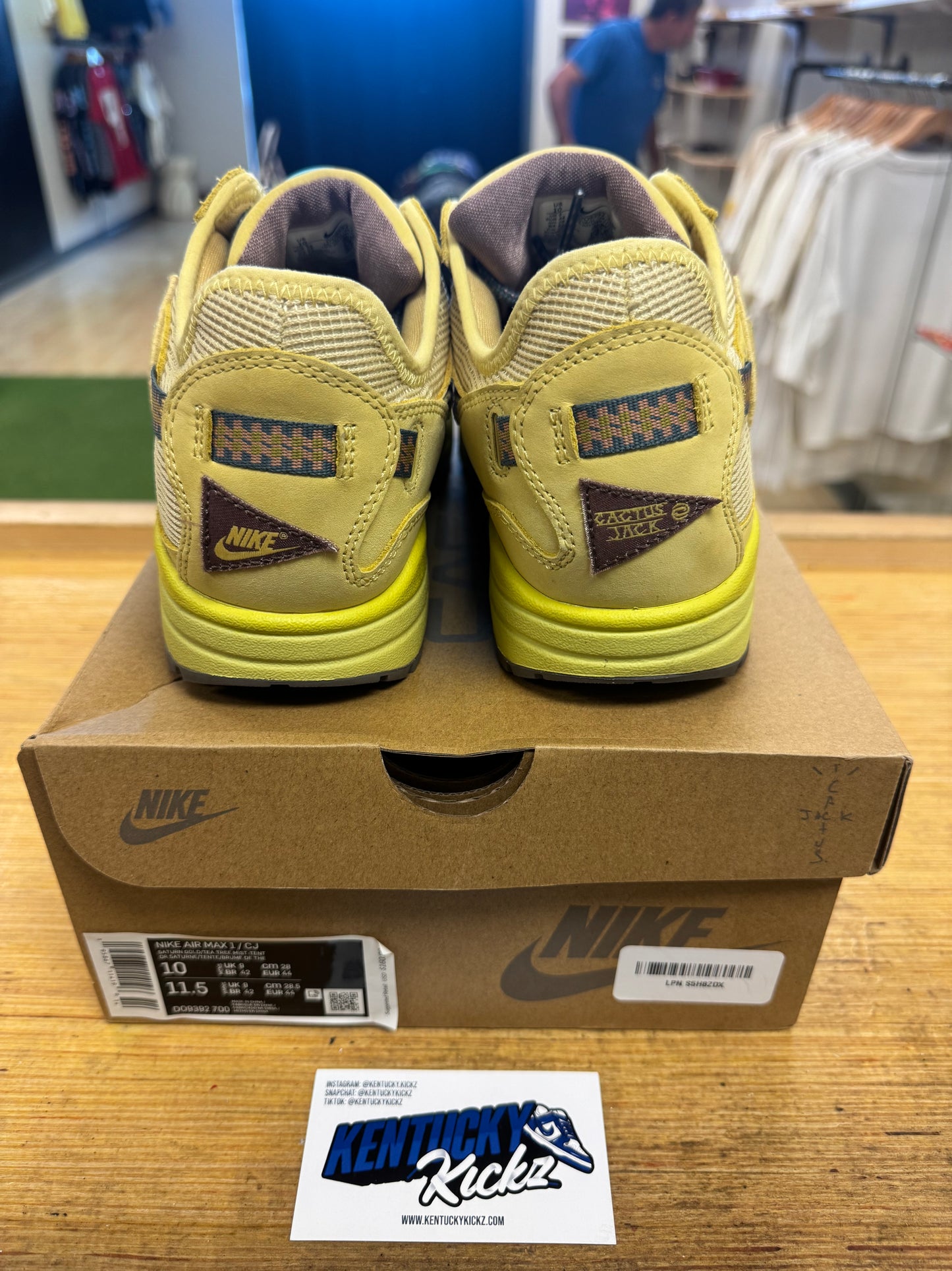 Air Max 1 “Travis Scott Cactus Jack Saturn Gold” (Sz 10)