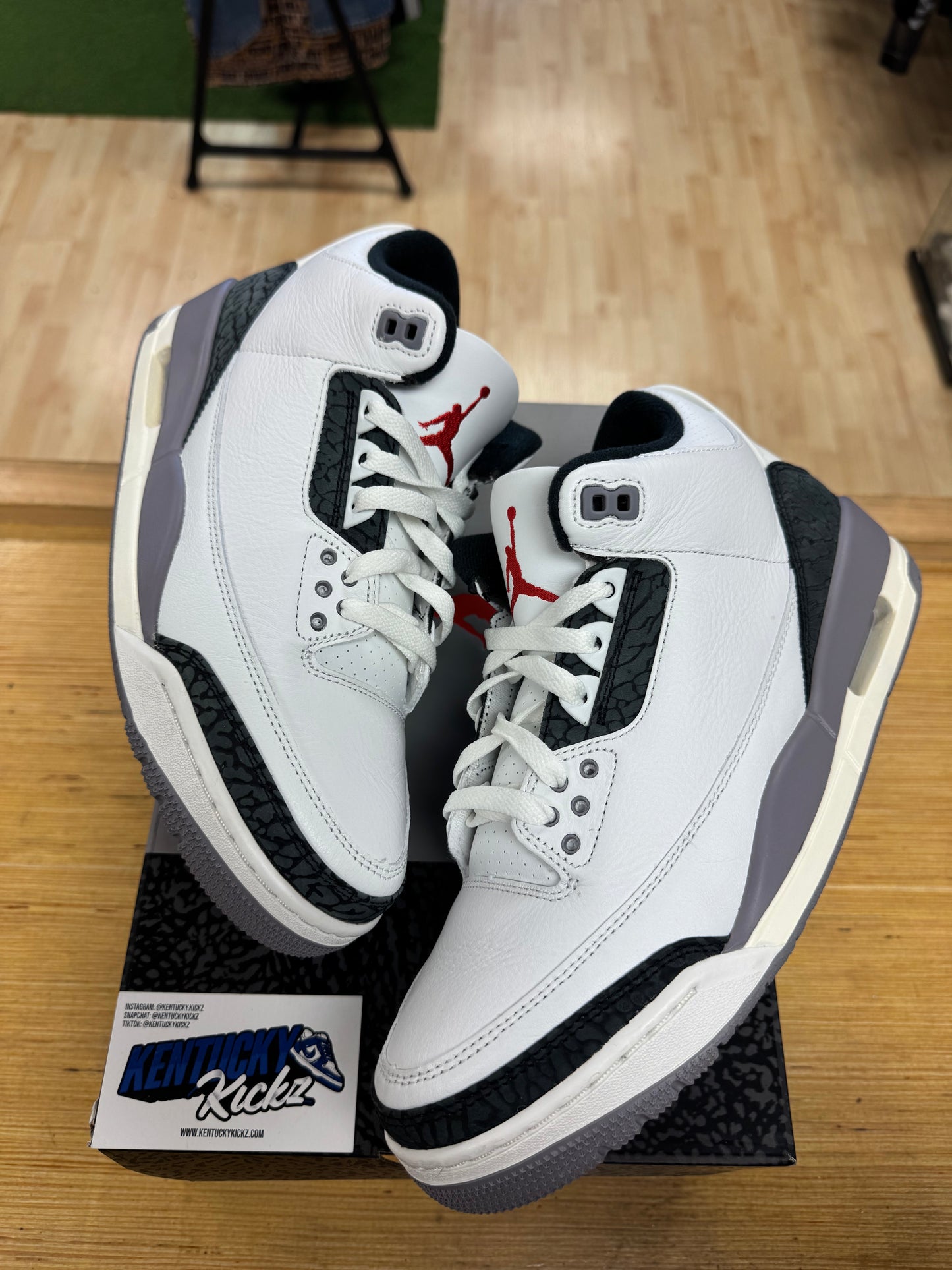Jordan 3 “Cement Grey” (Sz 9)