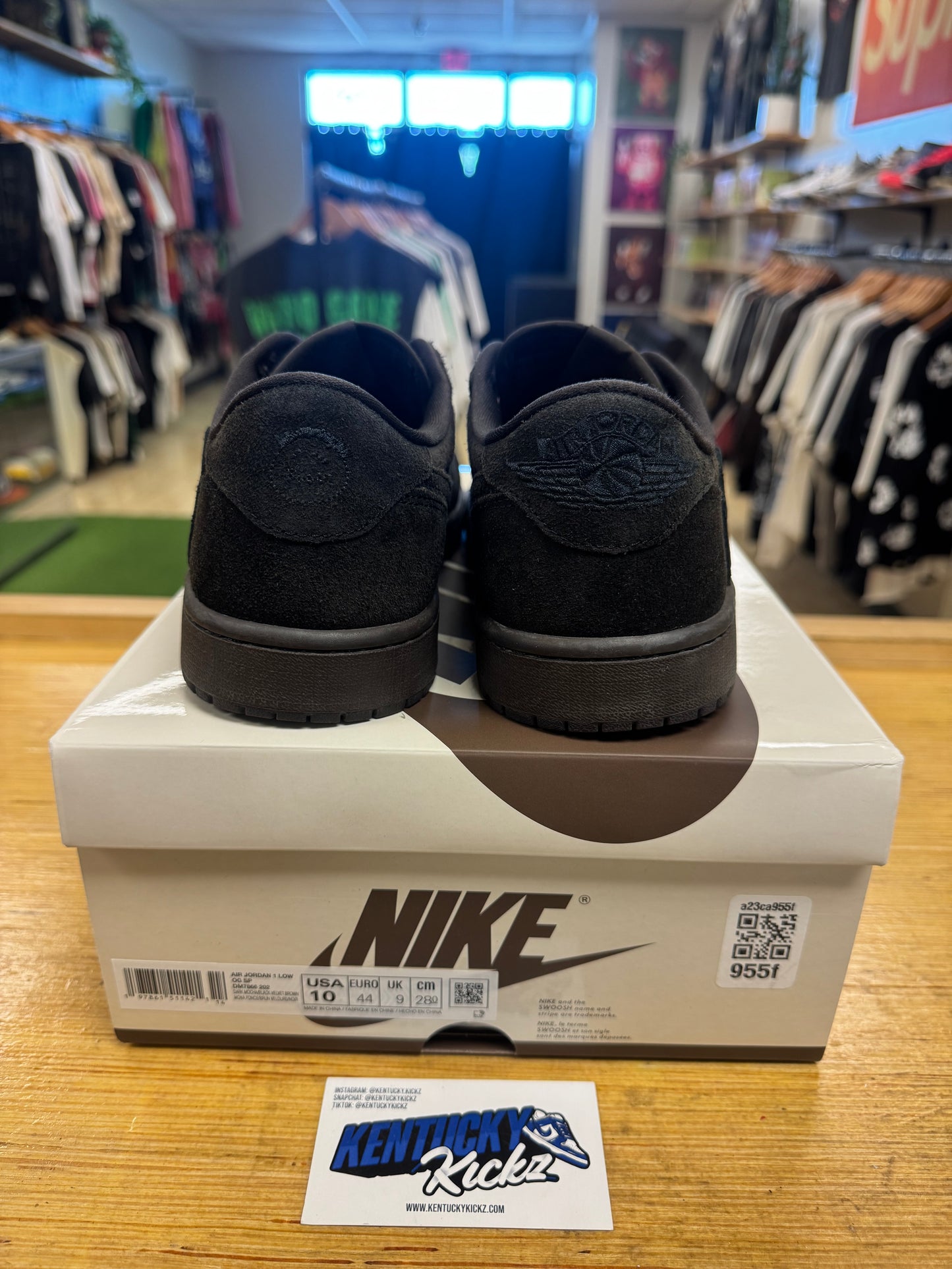 Jordan 1 Retro Low OG SP “Travis Scott Velvet Brown” (Sz 10)