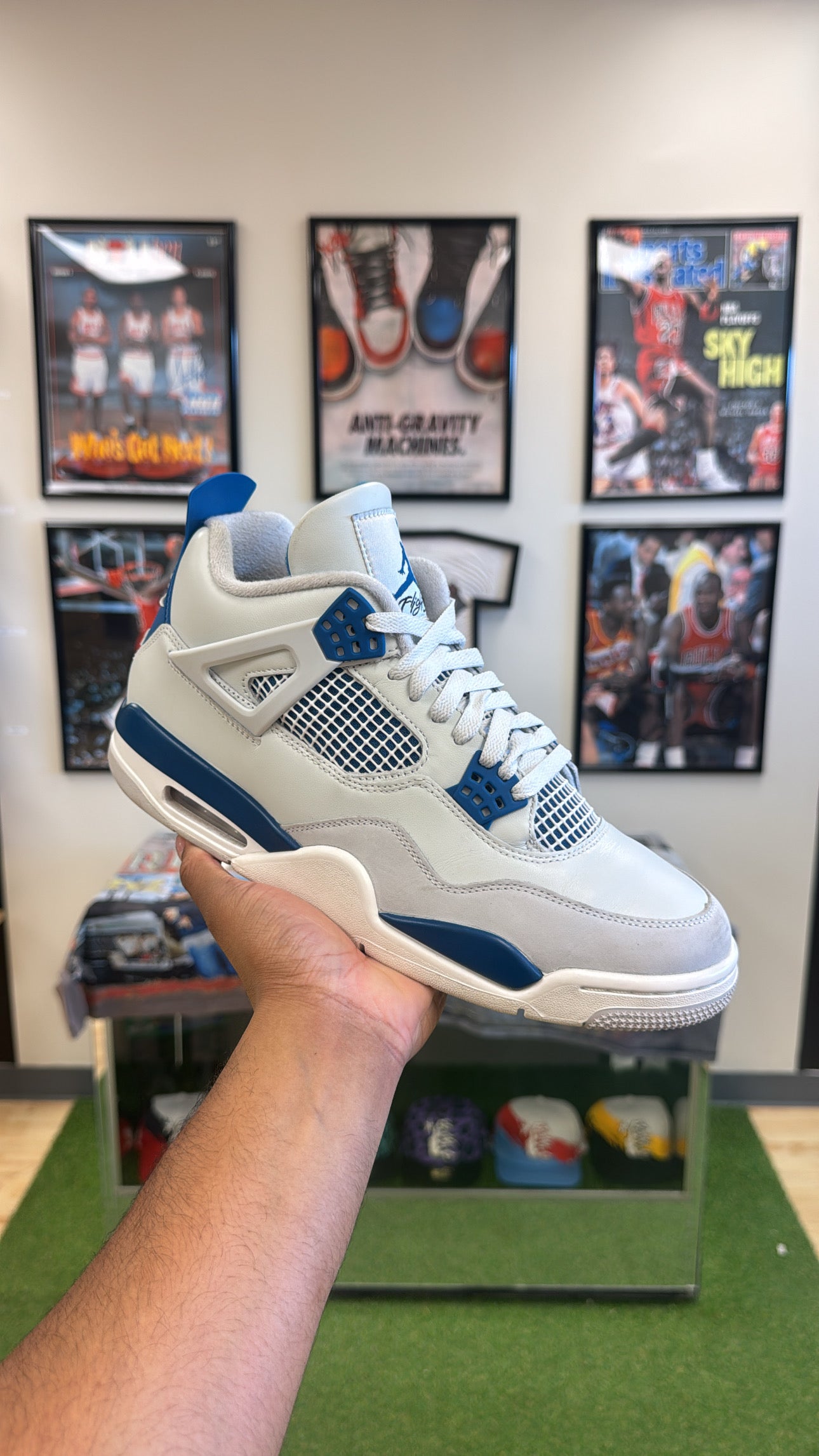 Jordan 4 Retro “Military Blue” 2024 (Sz 11)