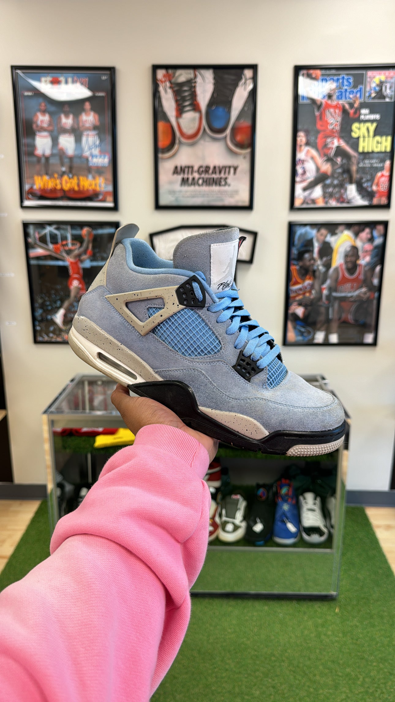 Jordan 4 Retro “UNC” (Sz 12)